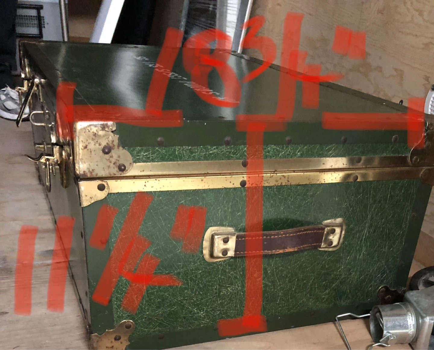 Vintage Green Army Trunk Authentic & Clean - photo 3