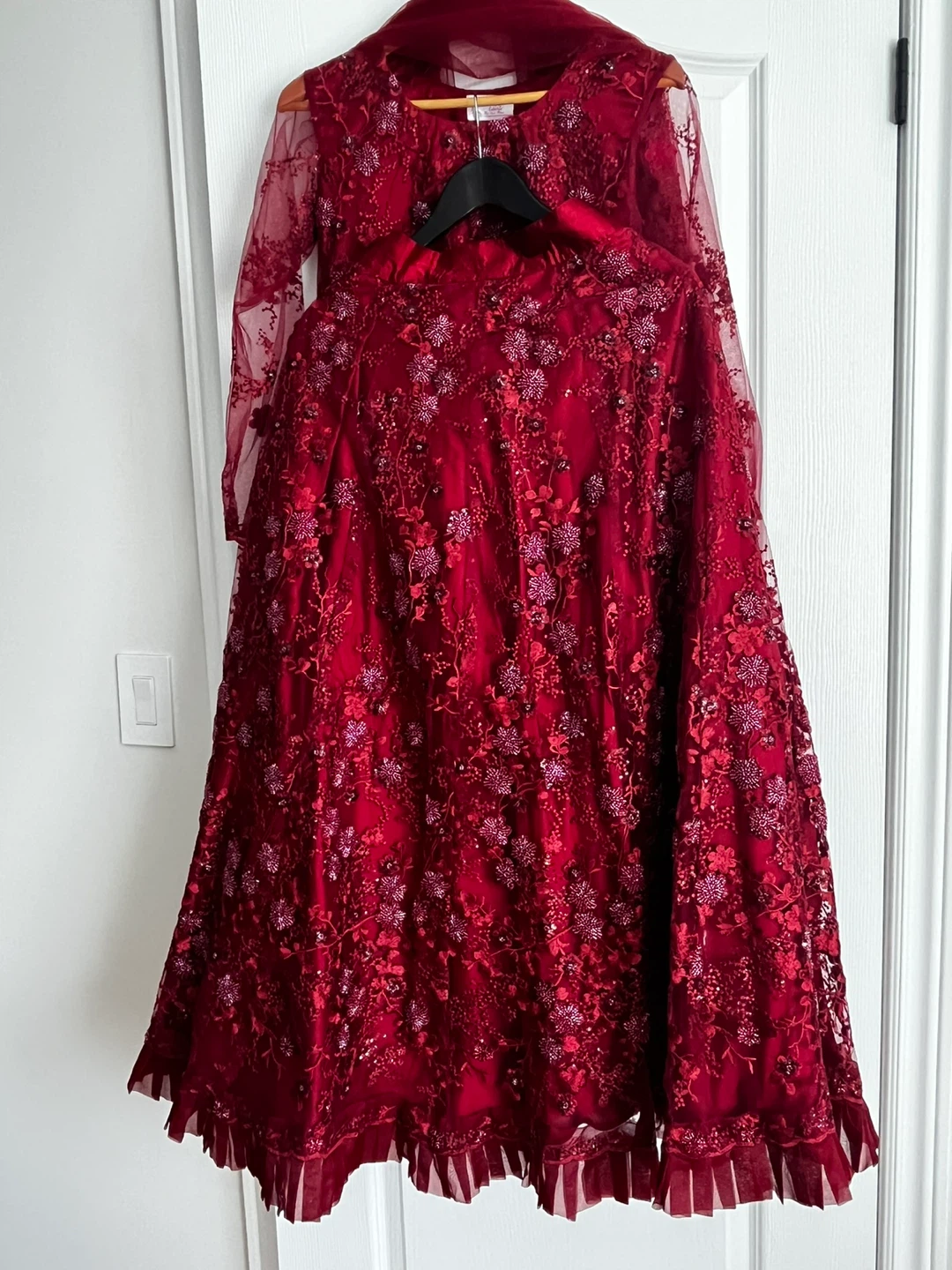 Ruby red lace lehnga dress small - photo 5