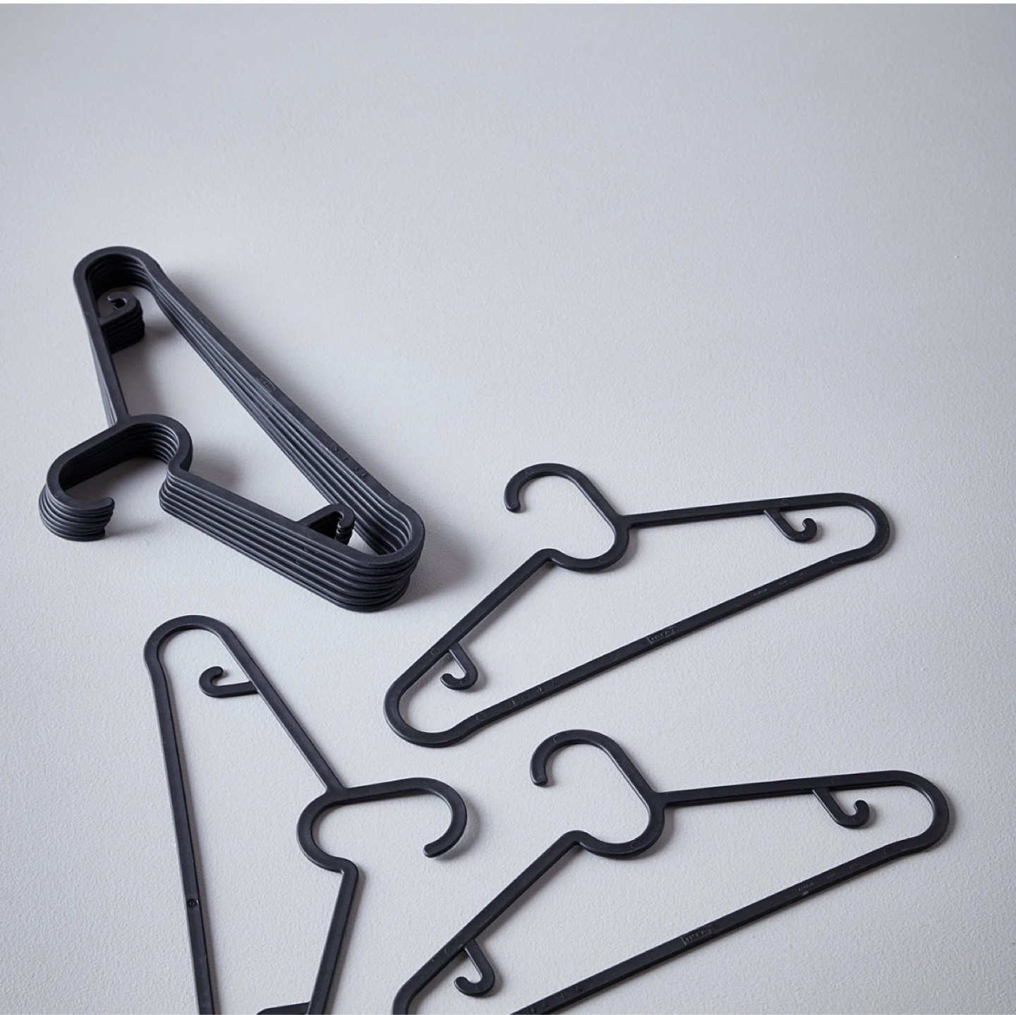 IKEA SPRUTTIG Black Hangers - Pack of 60 (Bulk Savings!)