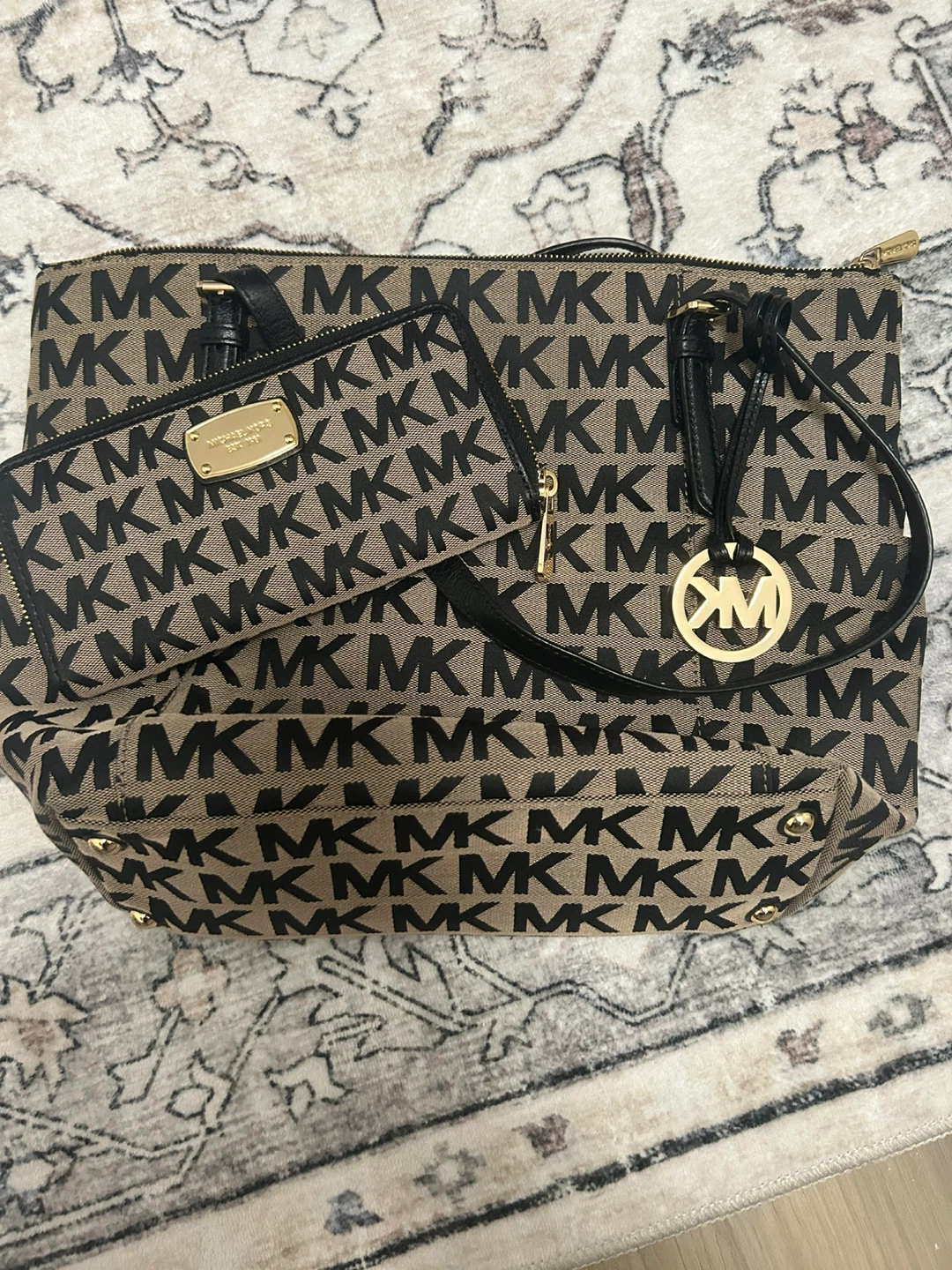 Michael Kors Tote Bag and Wallet Set