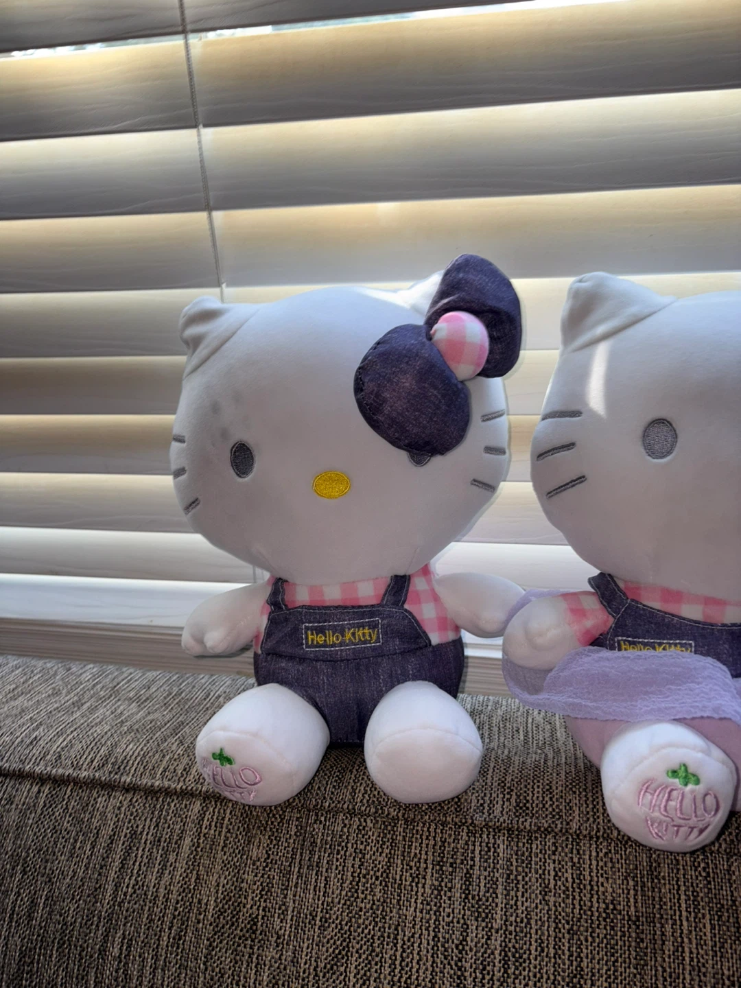 Hello Kitty Plush Toys - Set of 2 - photo 5