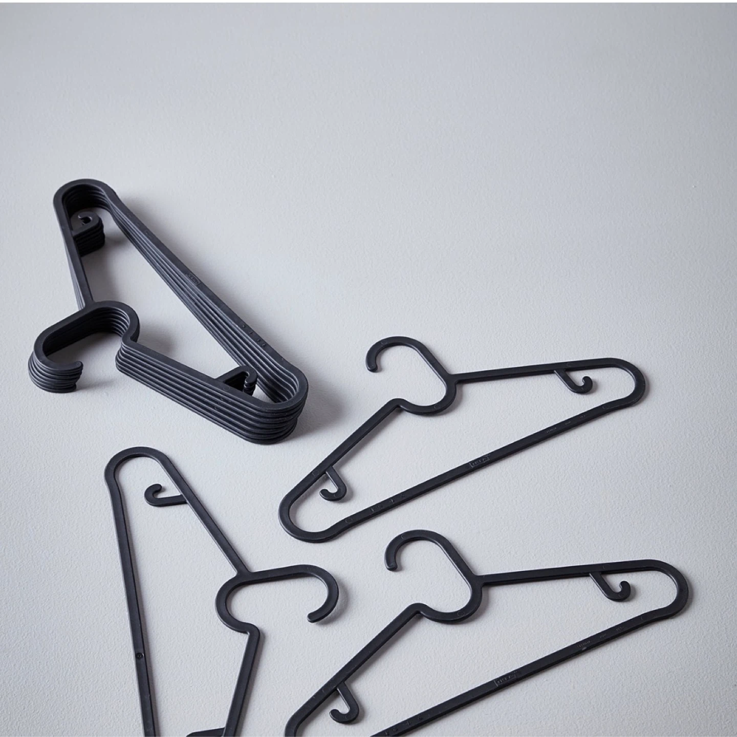 IKEA SPRUTTIG Black Hangers - Pack of 60 (Bulk Savings!)