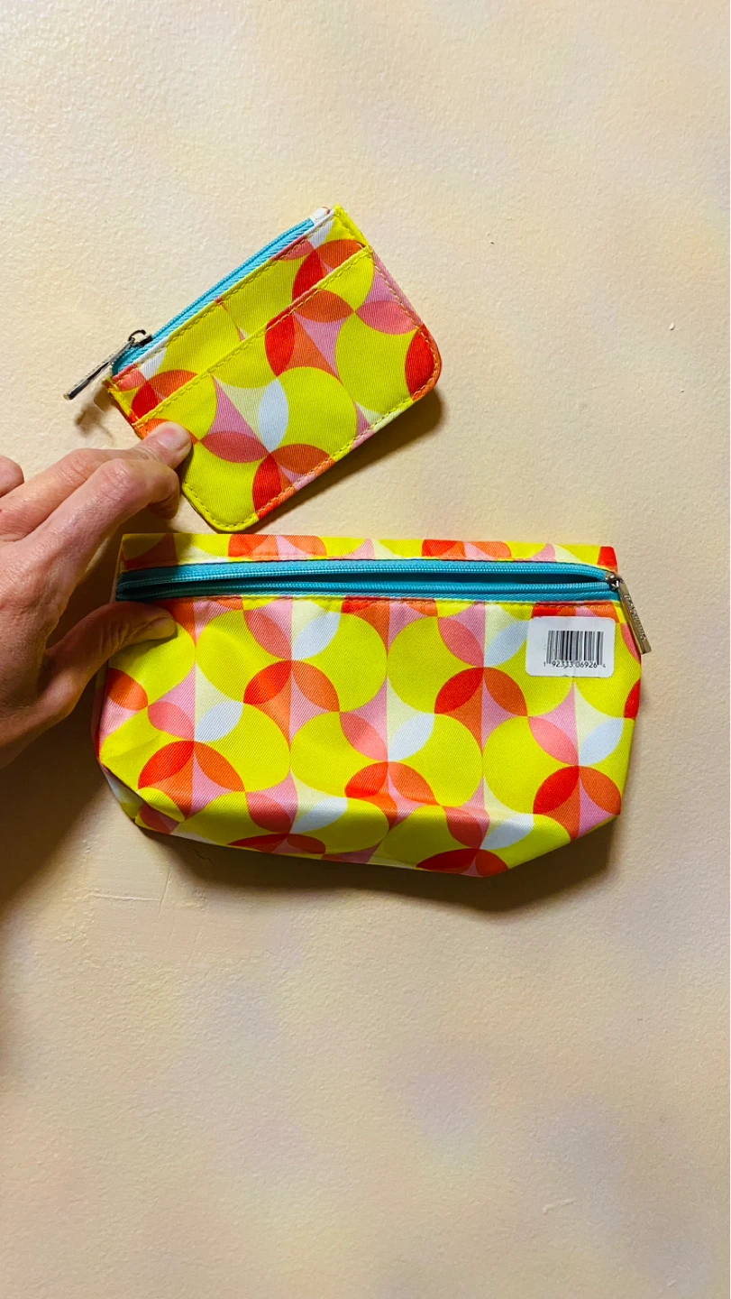 Clinique coin/card pouch and makeup pouch - photo 2