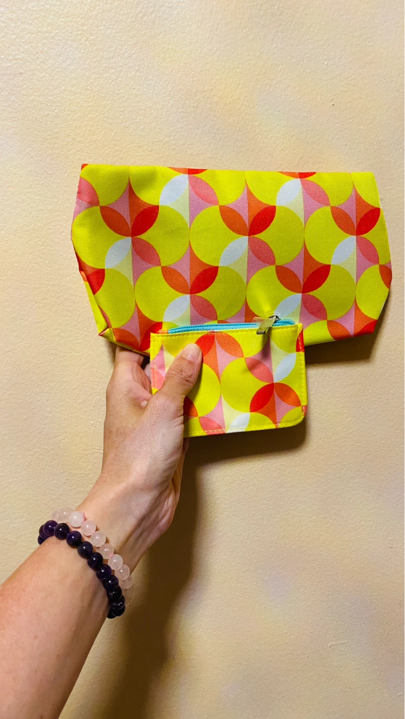 Clinique coin/card pouch and makeup pouch - photo 4