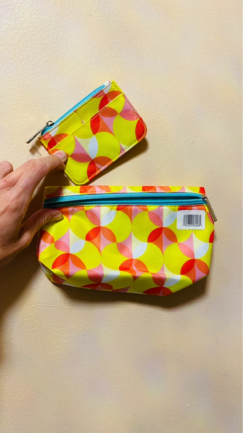 Clinique coin/card pouch and makeup pouch - photo 3
