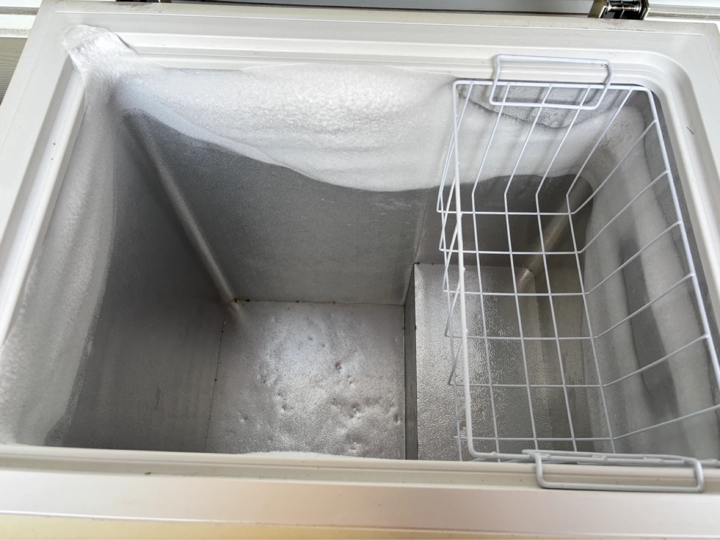Frigidaire Chest Freezer - photo 2
