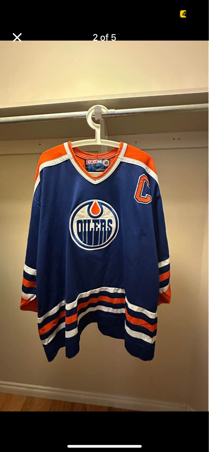 Wayne Gretzky jersey