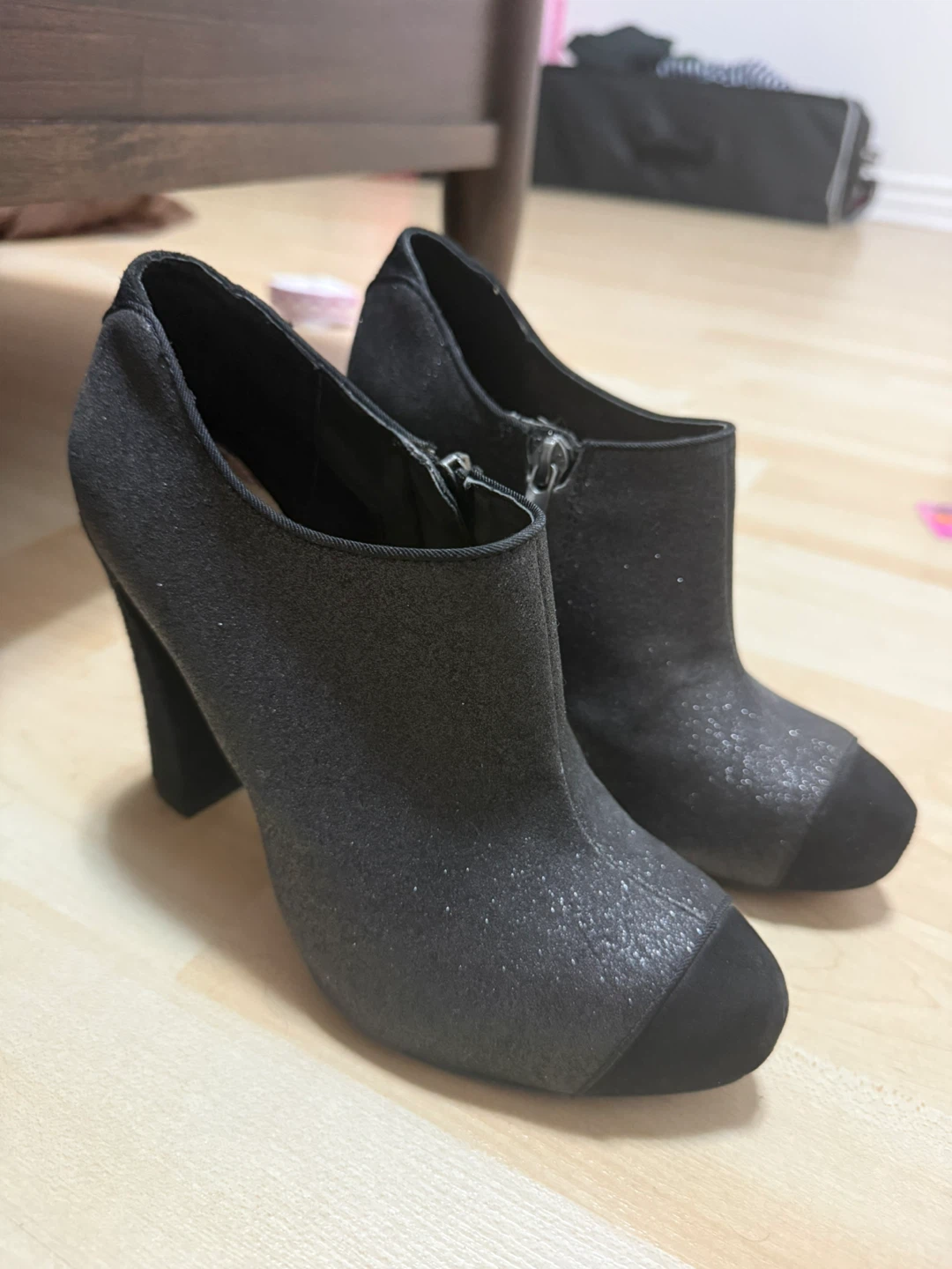 Sam Edelman Black Glitter Ankle Boots size 6