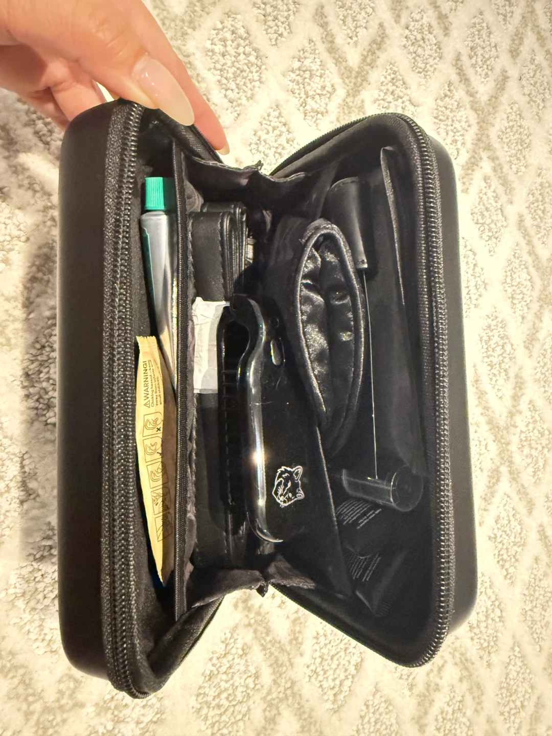 Maison Kitsuné EVA Air Amenity Kit - photo 2