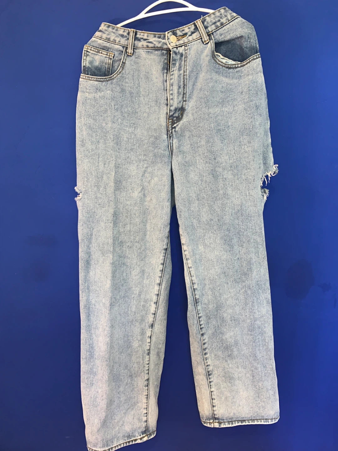 Light Wash Ripped Jeans - photo 3