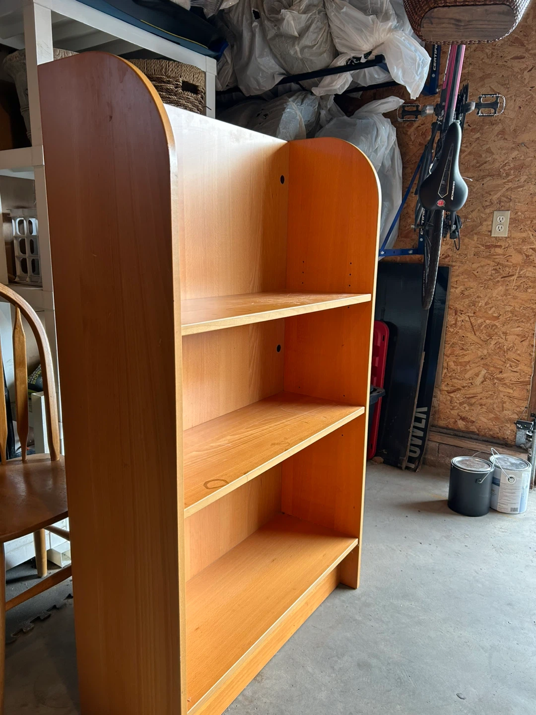 Bookshelf - photo 2