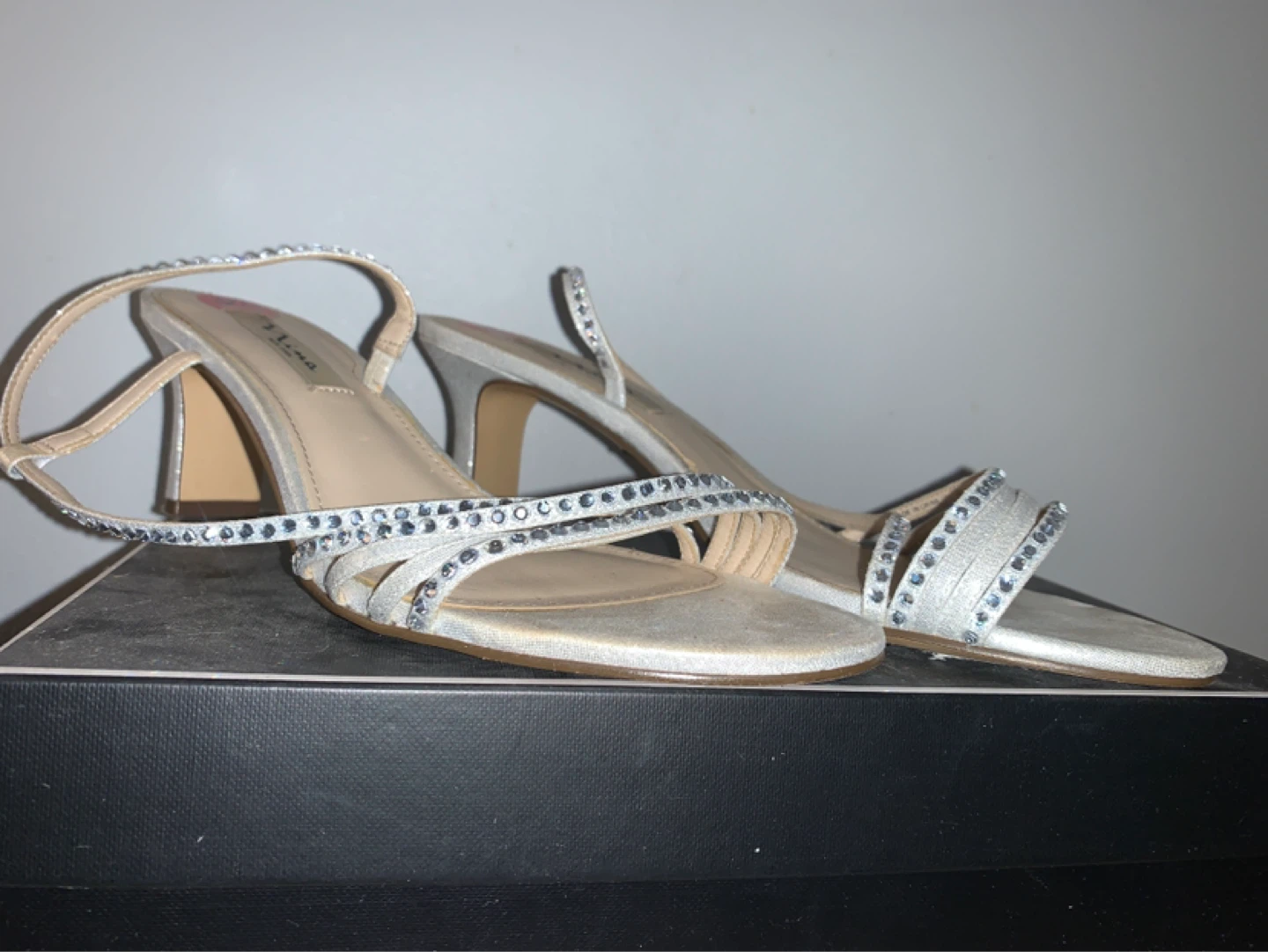 Nina Silver Embellished Heeled Sandals Size 9.5 - photo 3