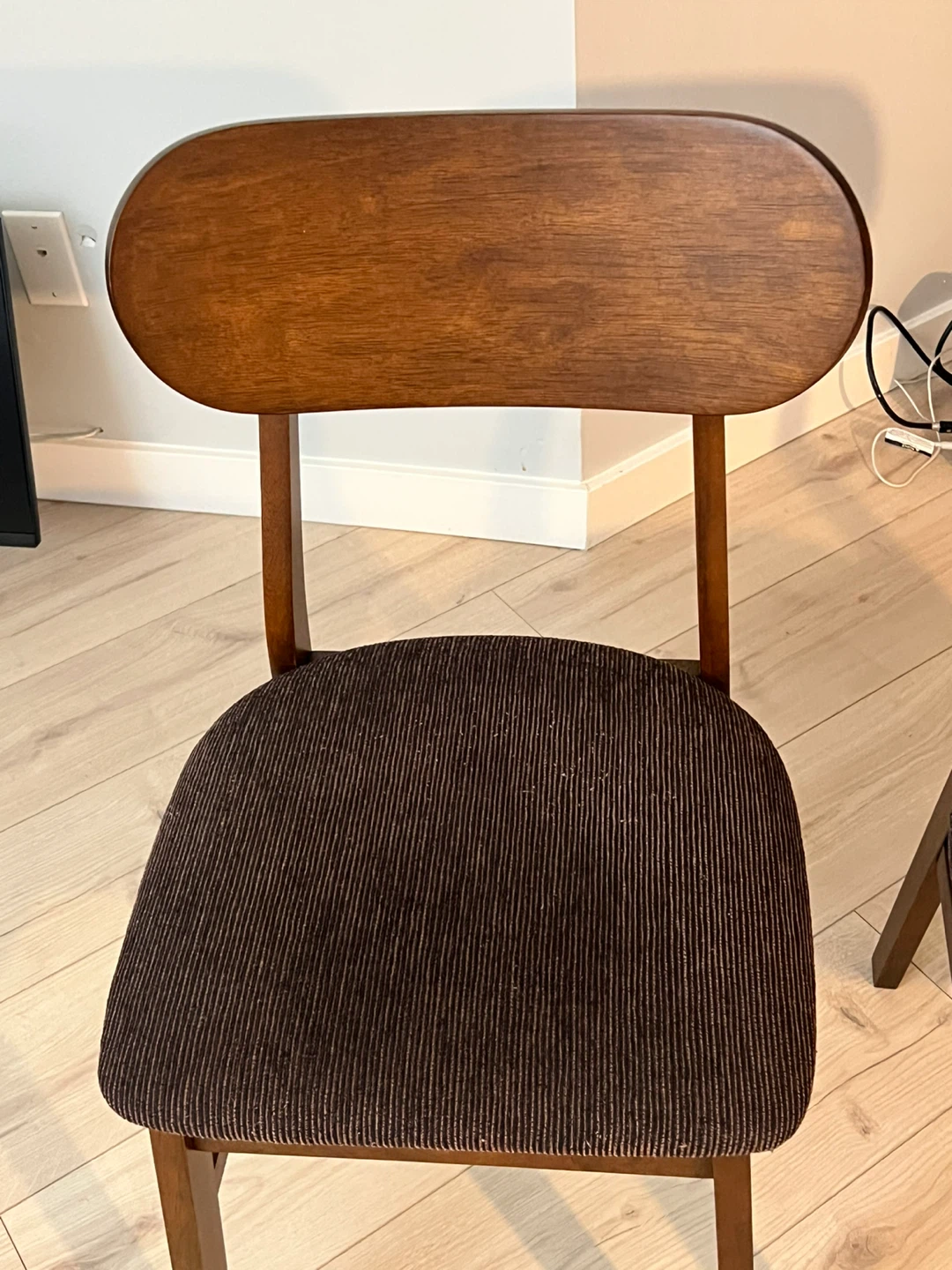 Set of 2 Wooden Dining Chairs - photo 2