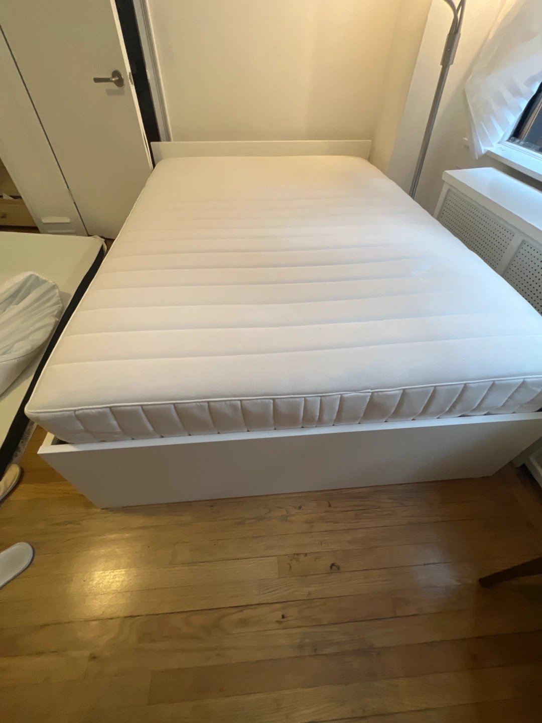 Ikea VIHALS Bed frame full with LURÖY slatted bed base - photo 5