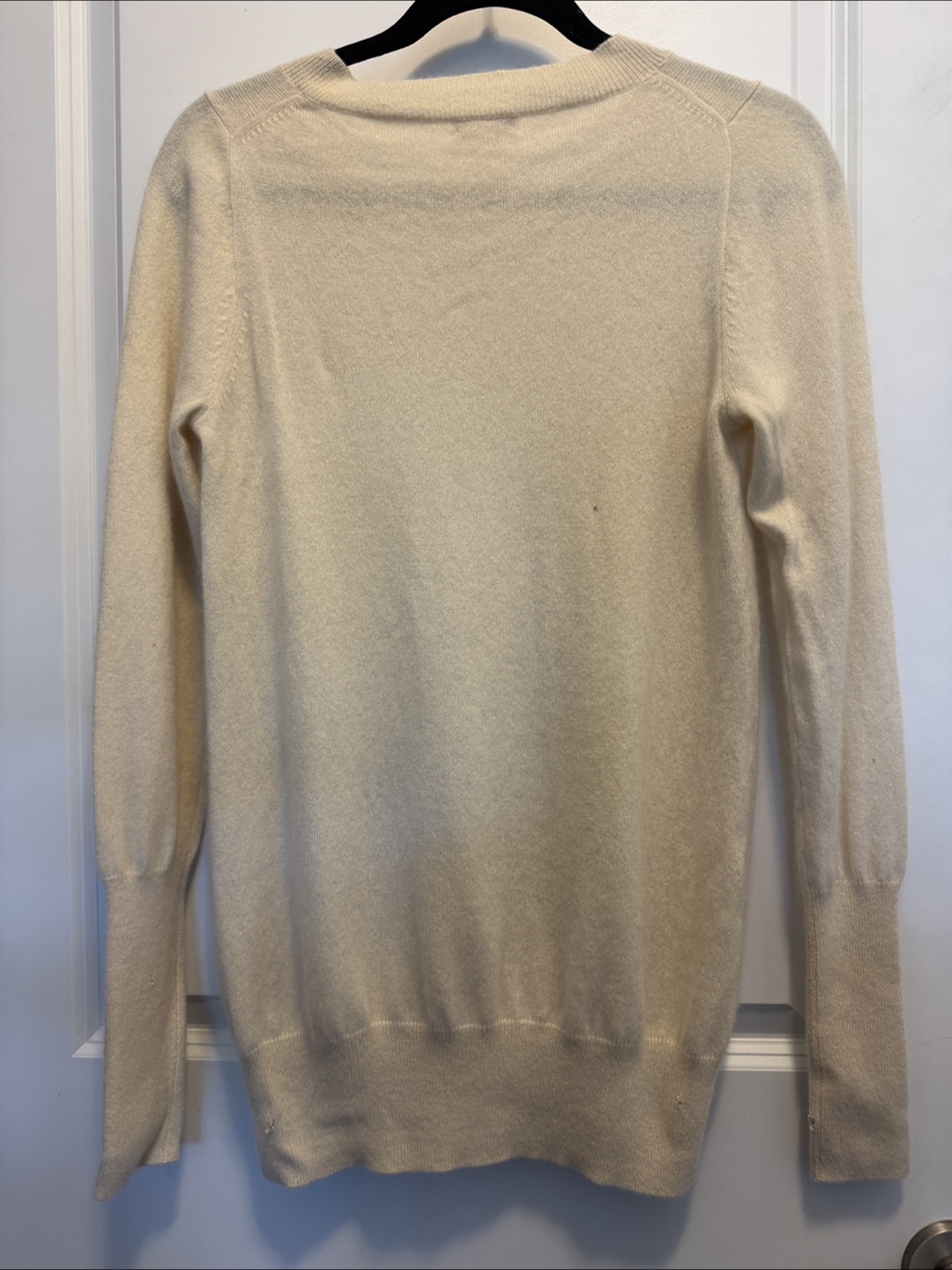 J. Crew 100% Cashmere V-Neck Sweater - Size M - photo 3