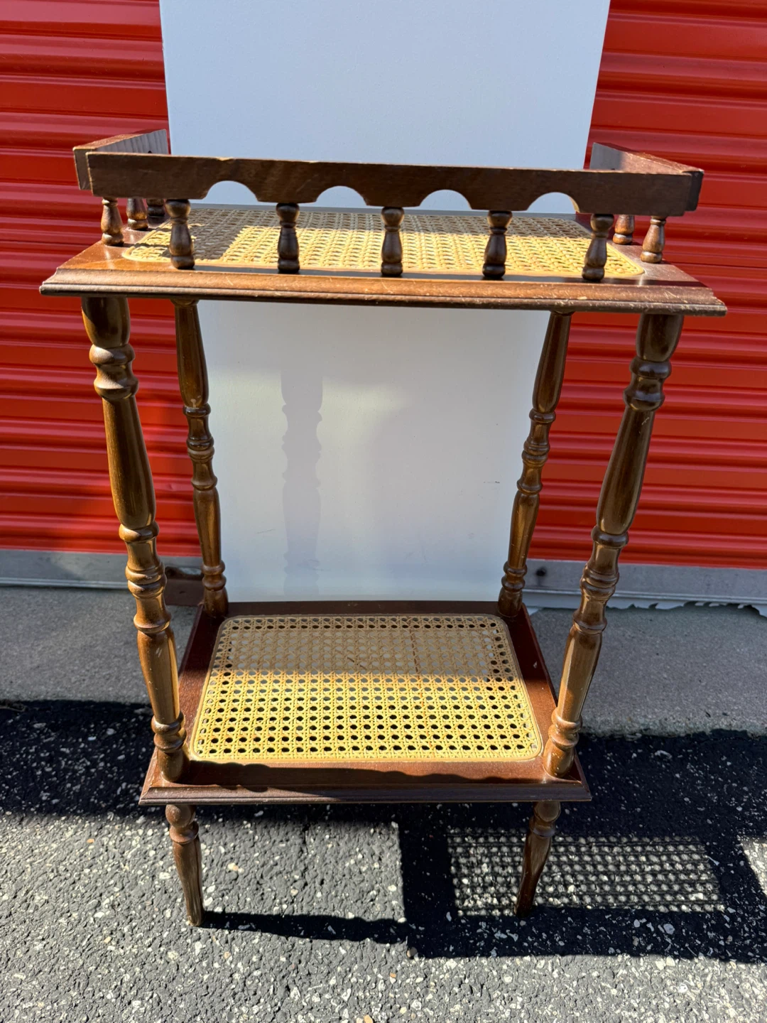 VTG Mahogany Cane Side Table/Decoration corner table - photo 3