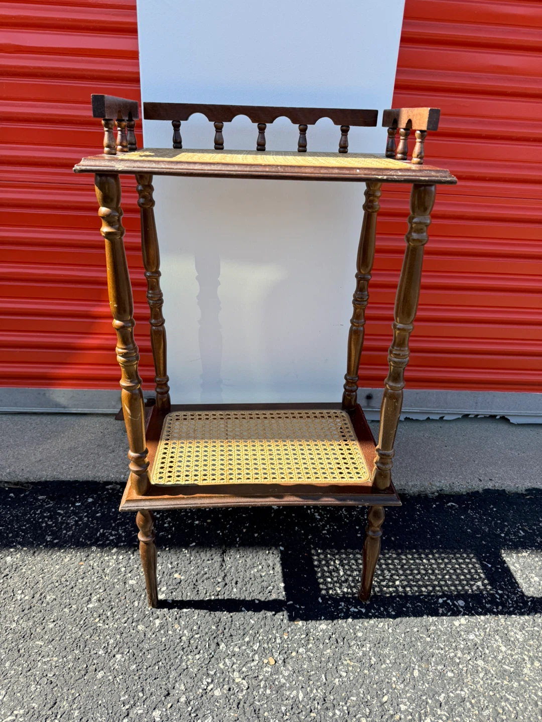 VTG Mahogany Cane Side Table/Decoration corner table - photo 2