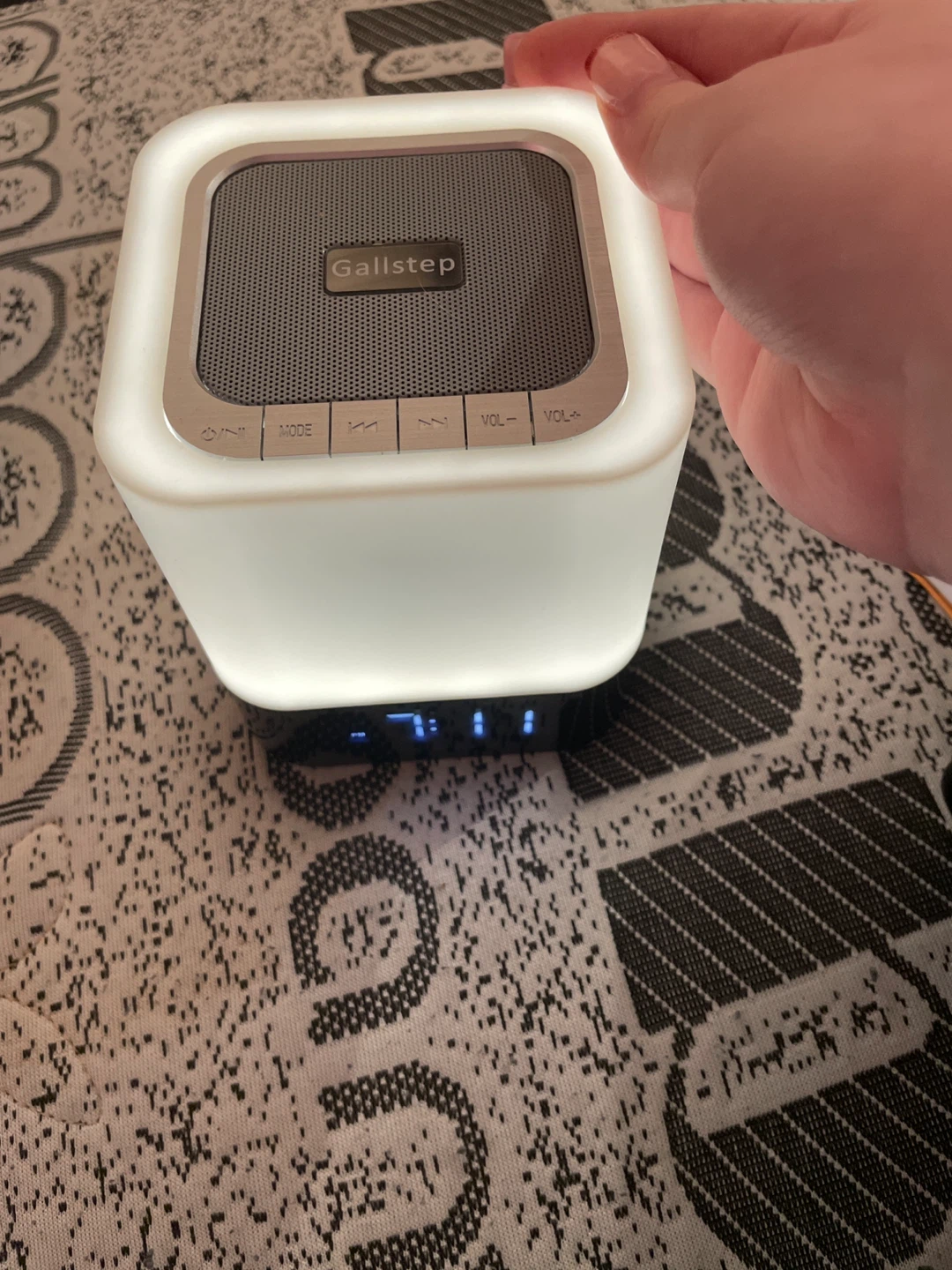 Gallstep bedside lamp with Bluetooth speaker and alarm