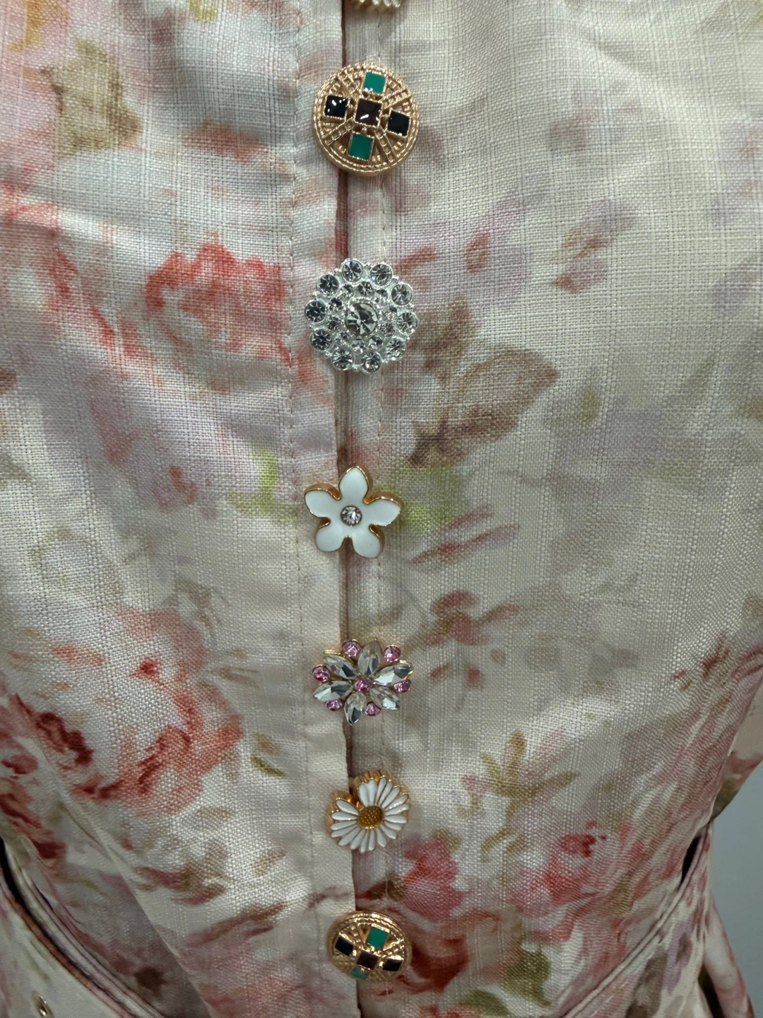 Floral Print Dress with Embellished Buttons and Belt - photo 5