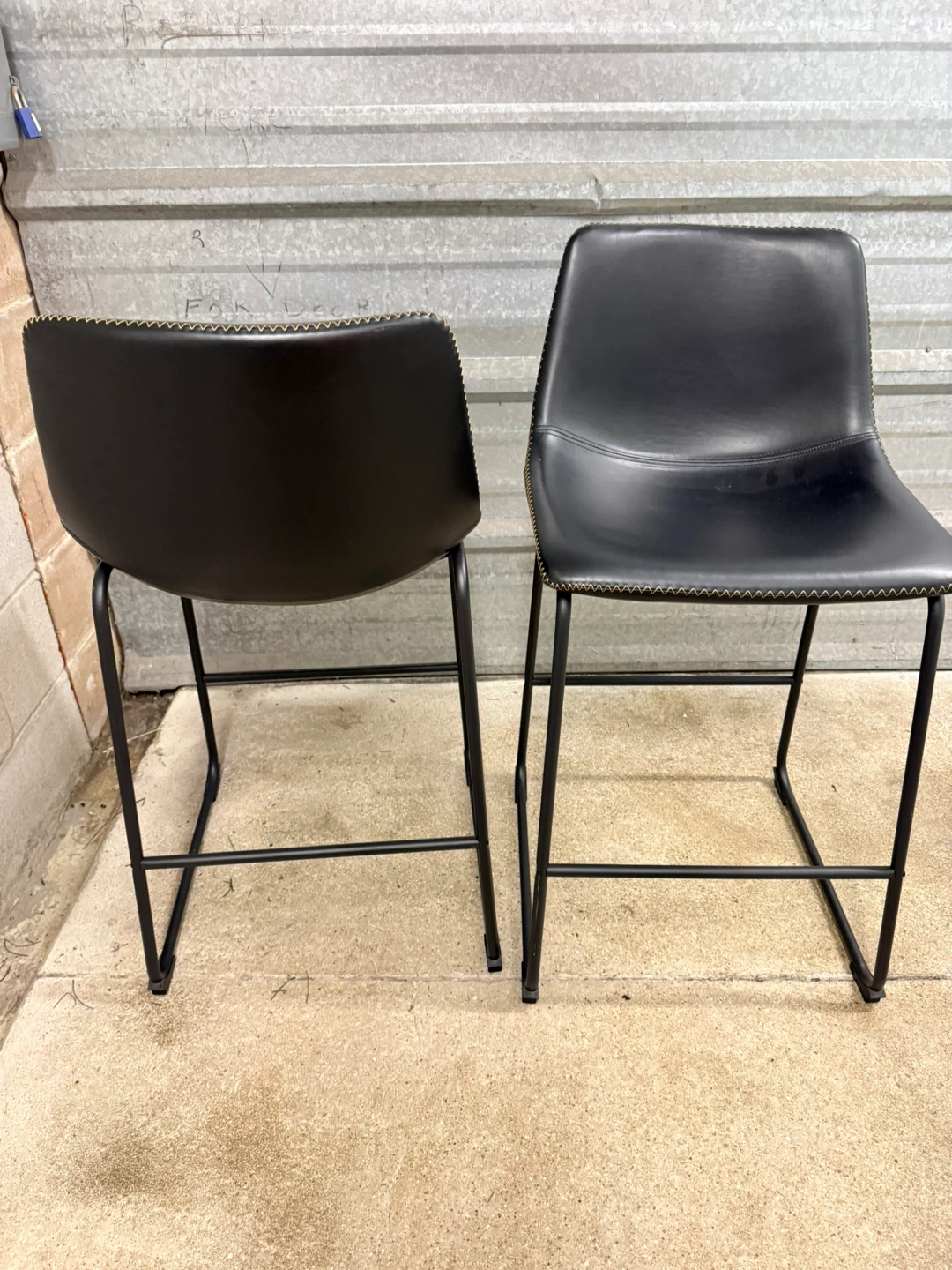Set of 2 Black Faux Leather Bar Stools