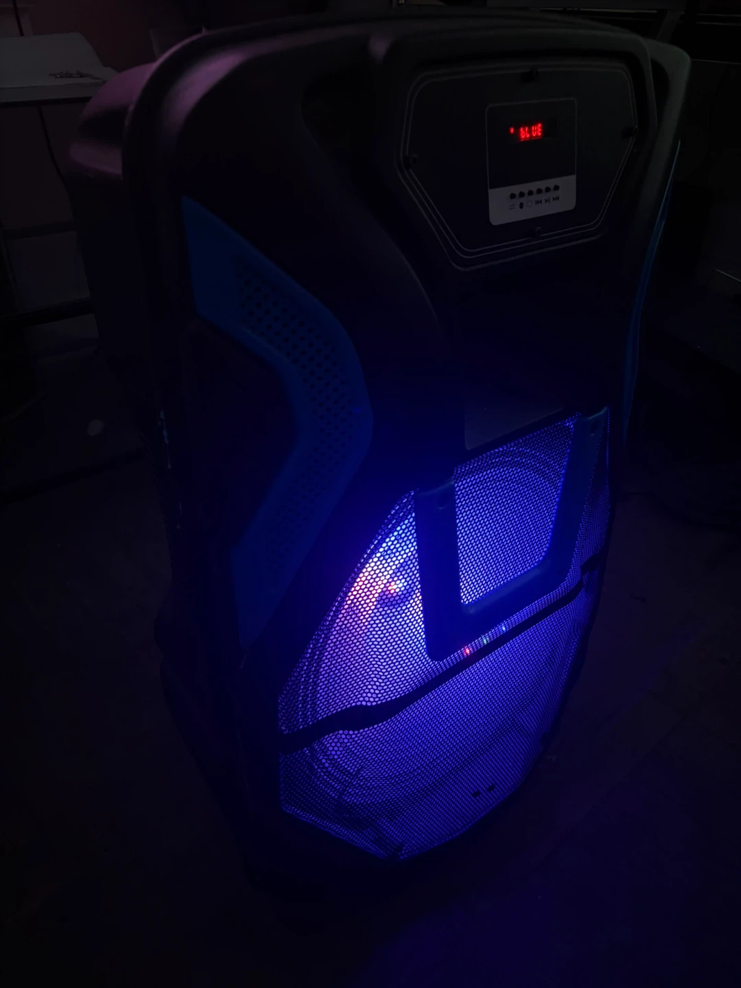 QFX Portable PA Speaker - photo 2