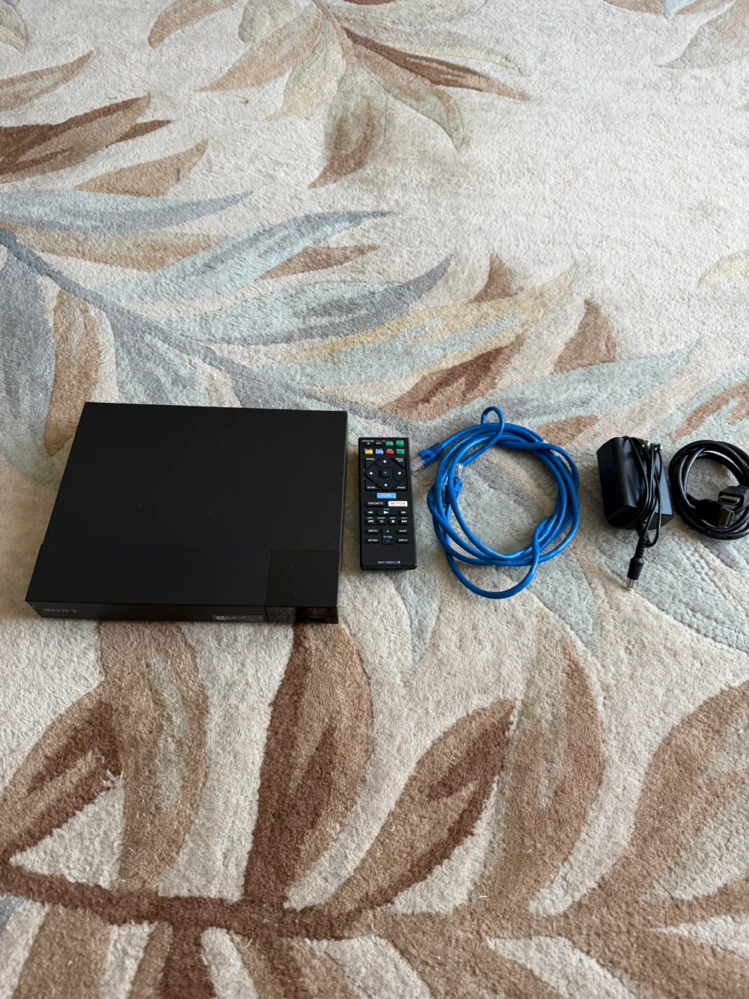 Sony BDP-S3700 Blu-ray / DVD Player with Wi-Fi & Ethernet