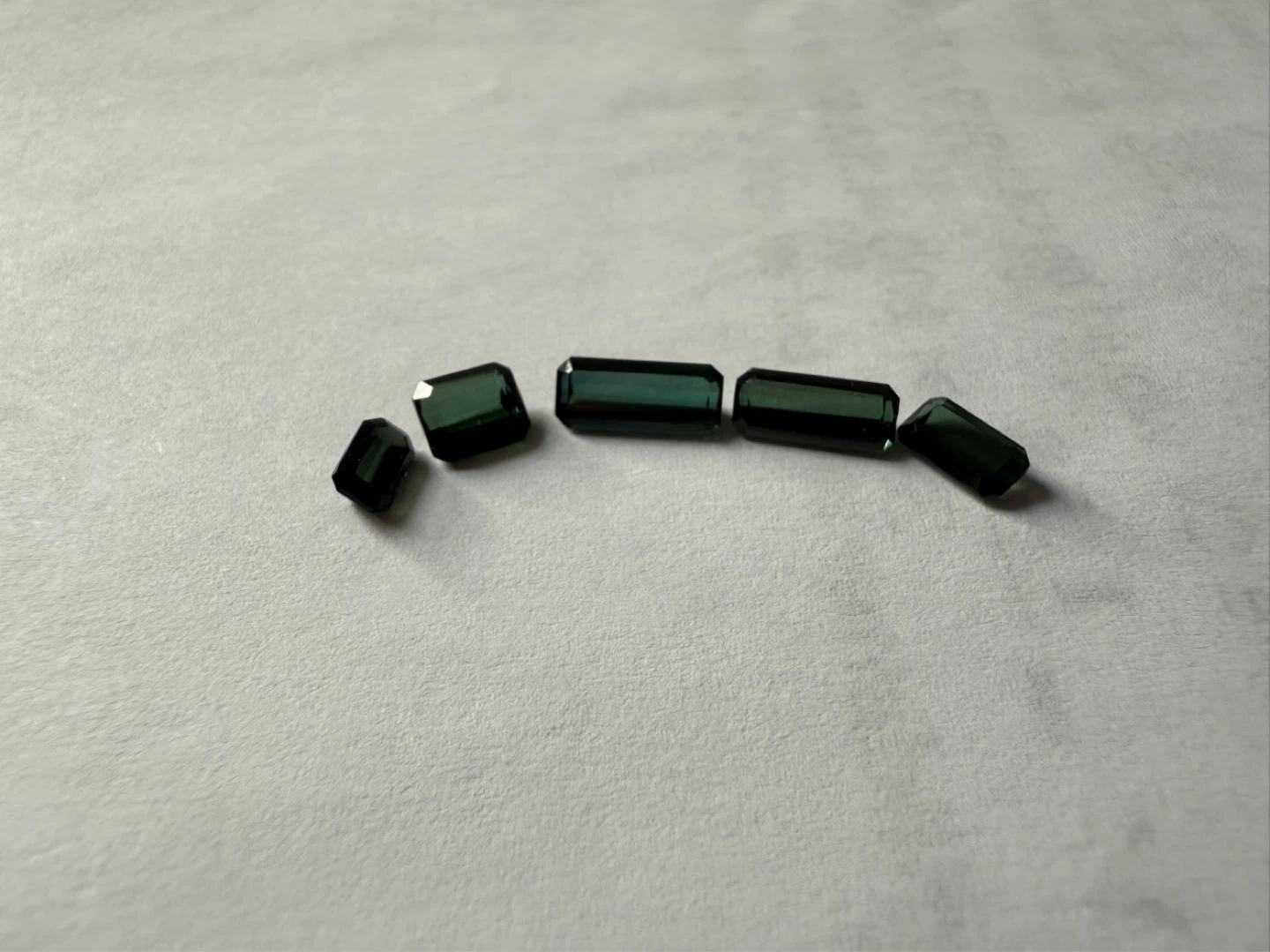 Green tourmaline 4.5 carat From Afghanistan - photo 3