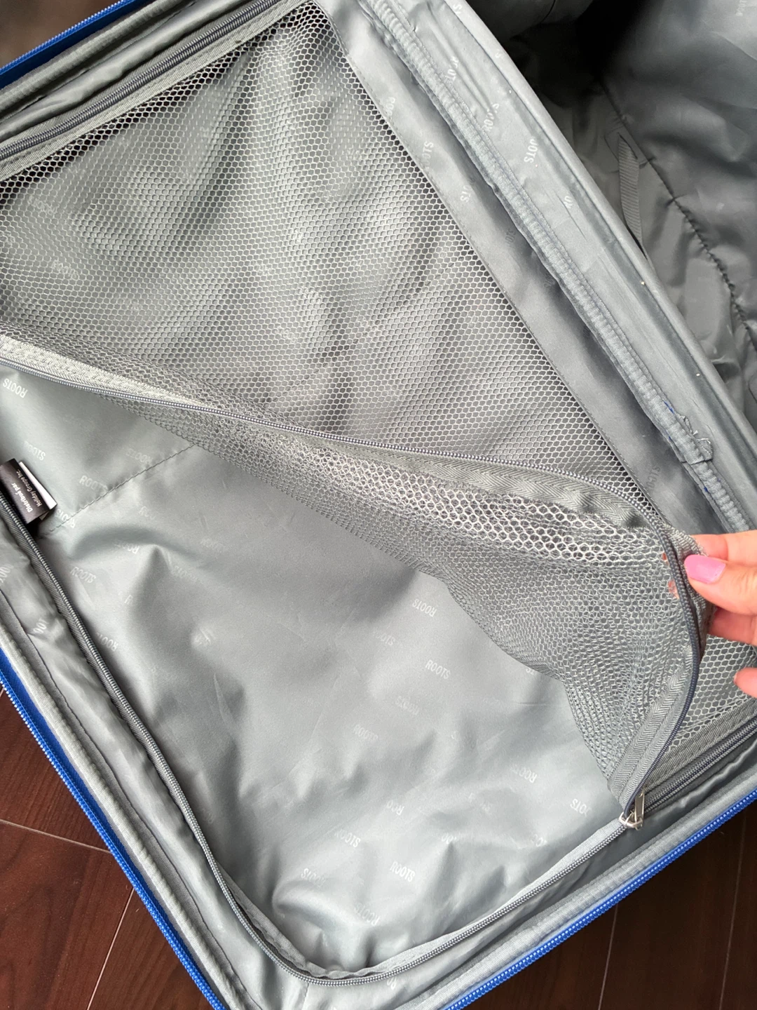 Blue ROOTS Rolling Suitcase Luggage - photo 4