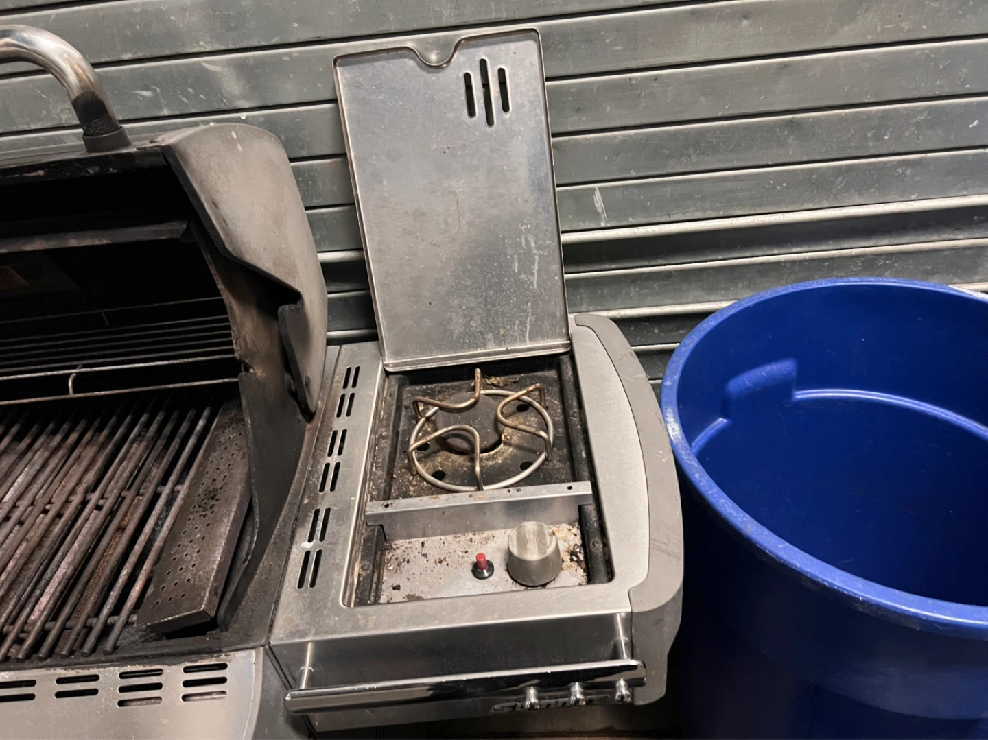Weber Summit Series 6-Burner natural gasGrill with Side Burner - photo 4