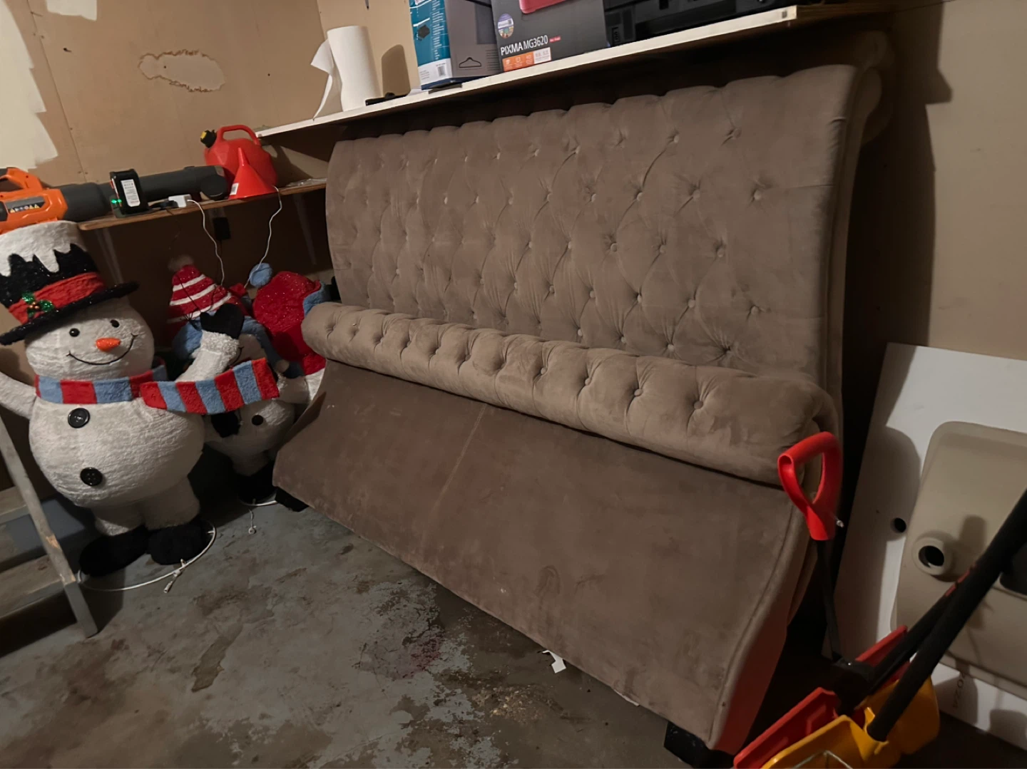 King Tufted Sleigh Bed Frame Headboard - photo 3