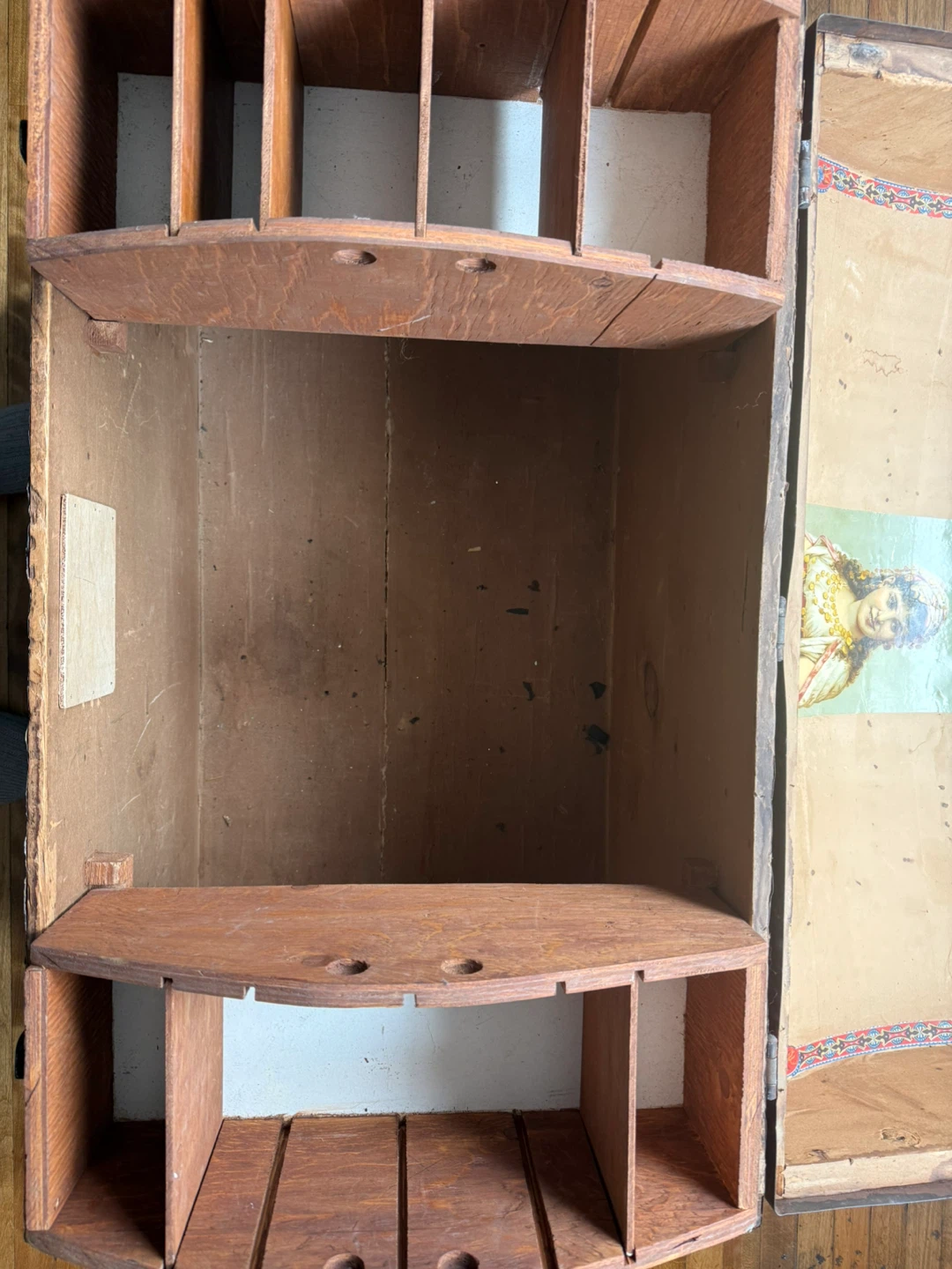 Antique Steamer Trunk - photo 5