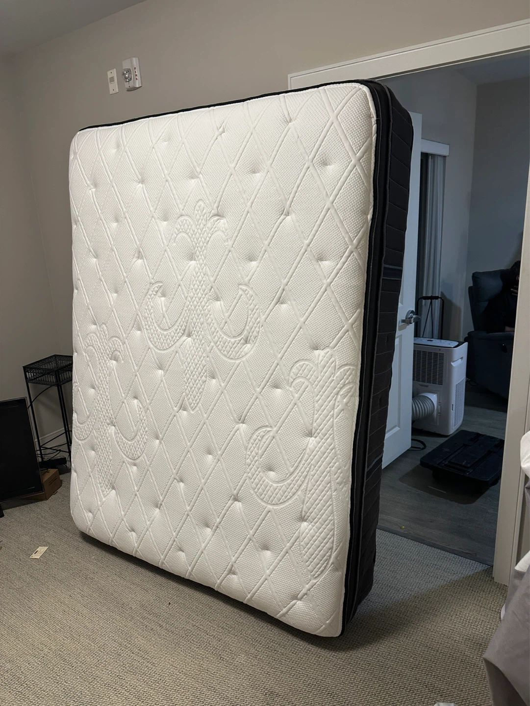 Queen Size Mattress, free delivery available - photo 5