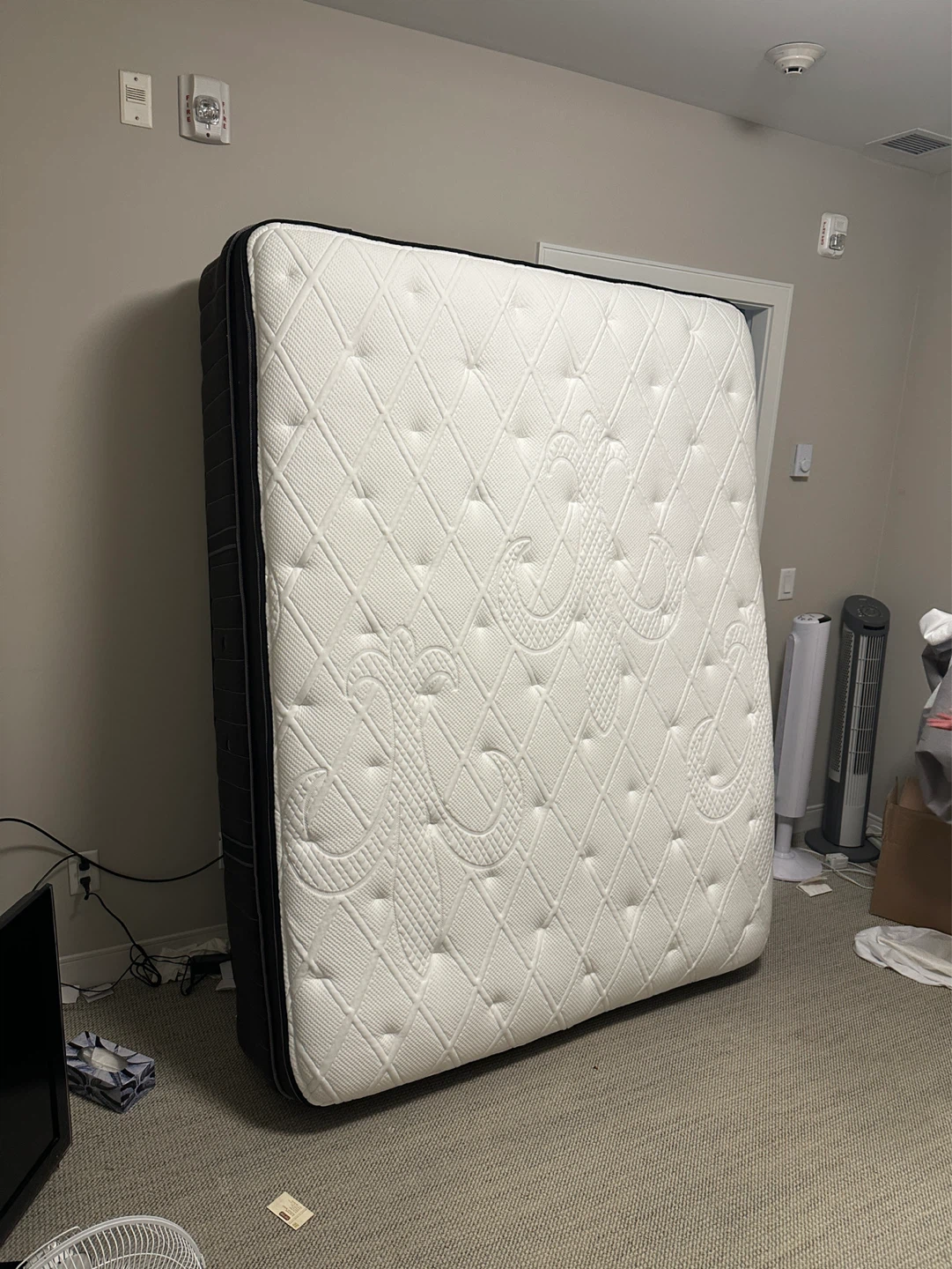 Queen Size Mattress, free delivery available - photo 3