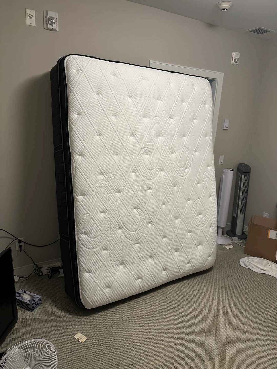 Queen Size Mattress, free delivery available - photo 4