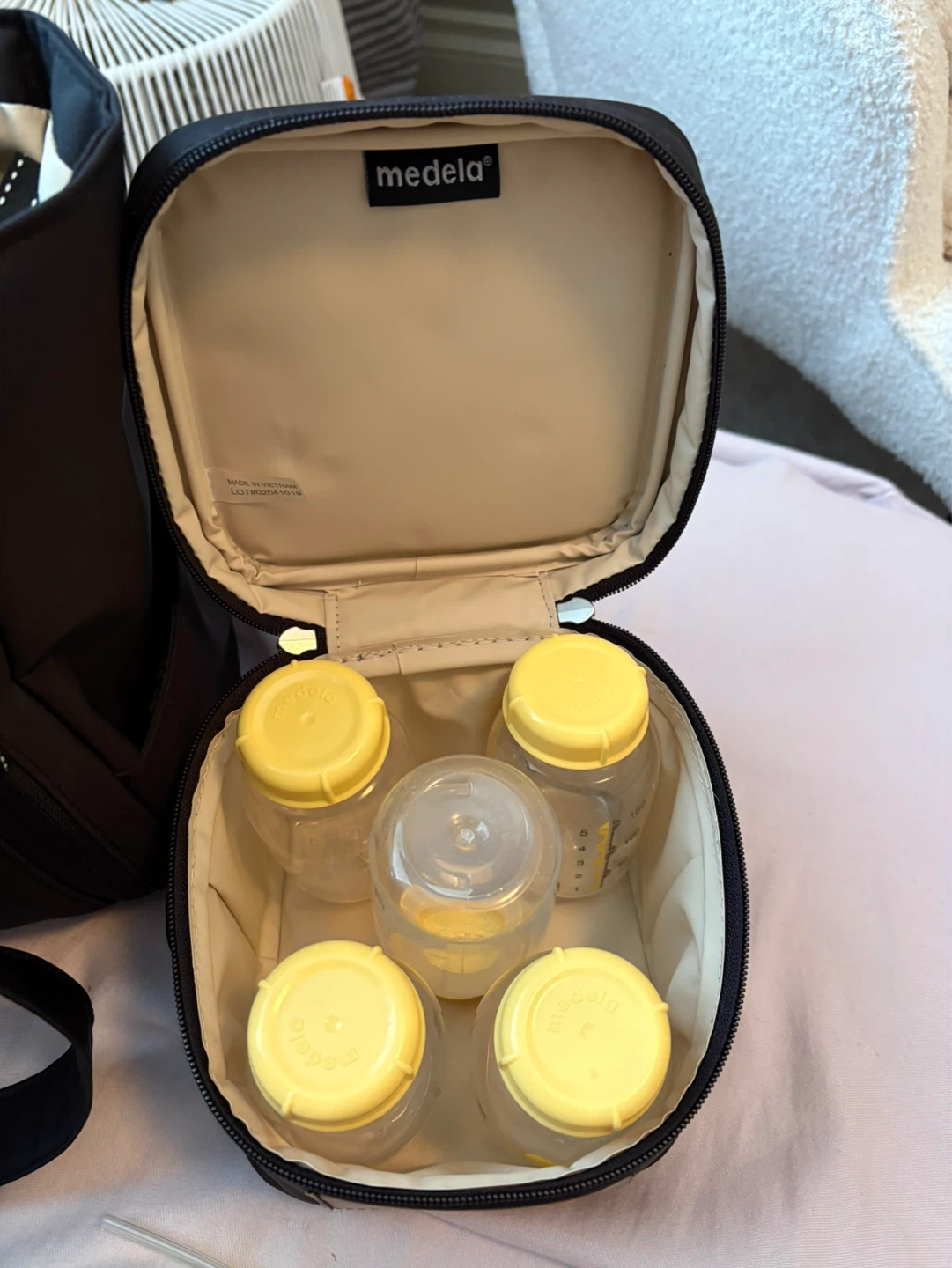 Medela Pump Breast Pump Portable - photo 5