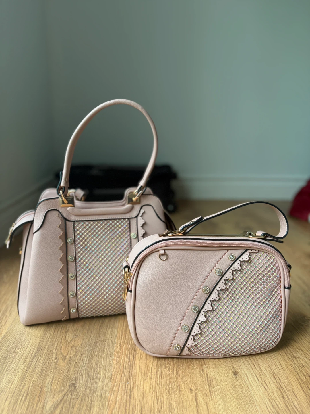 Pink Faux Leather Handbags with Shoulder Straps (per 1) - photo 4