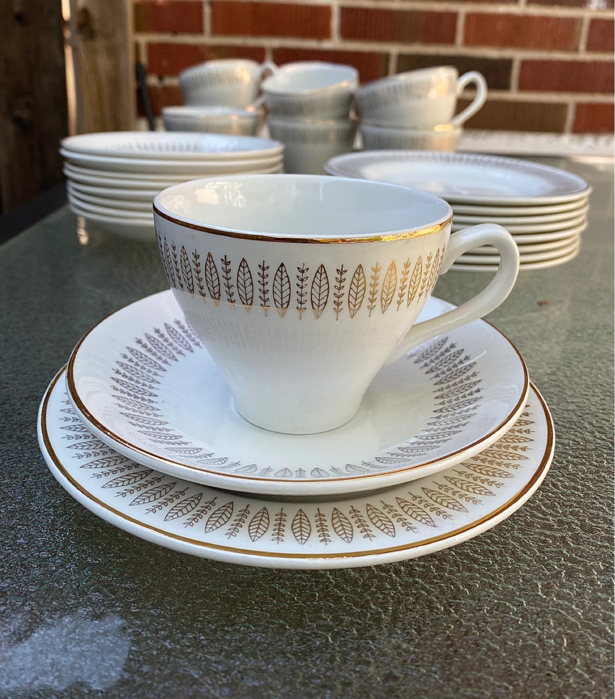 Royal Knight, Traditional Tea set, 22ct. Gold