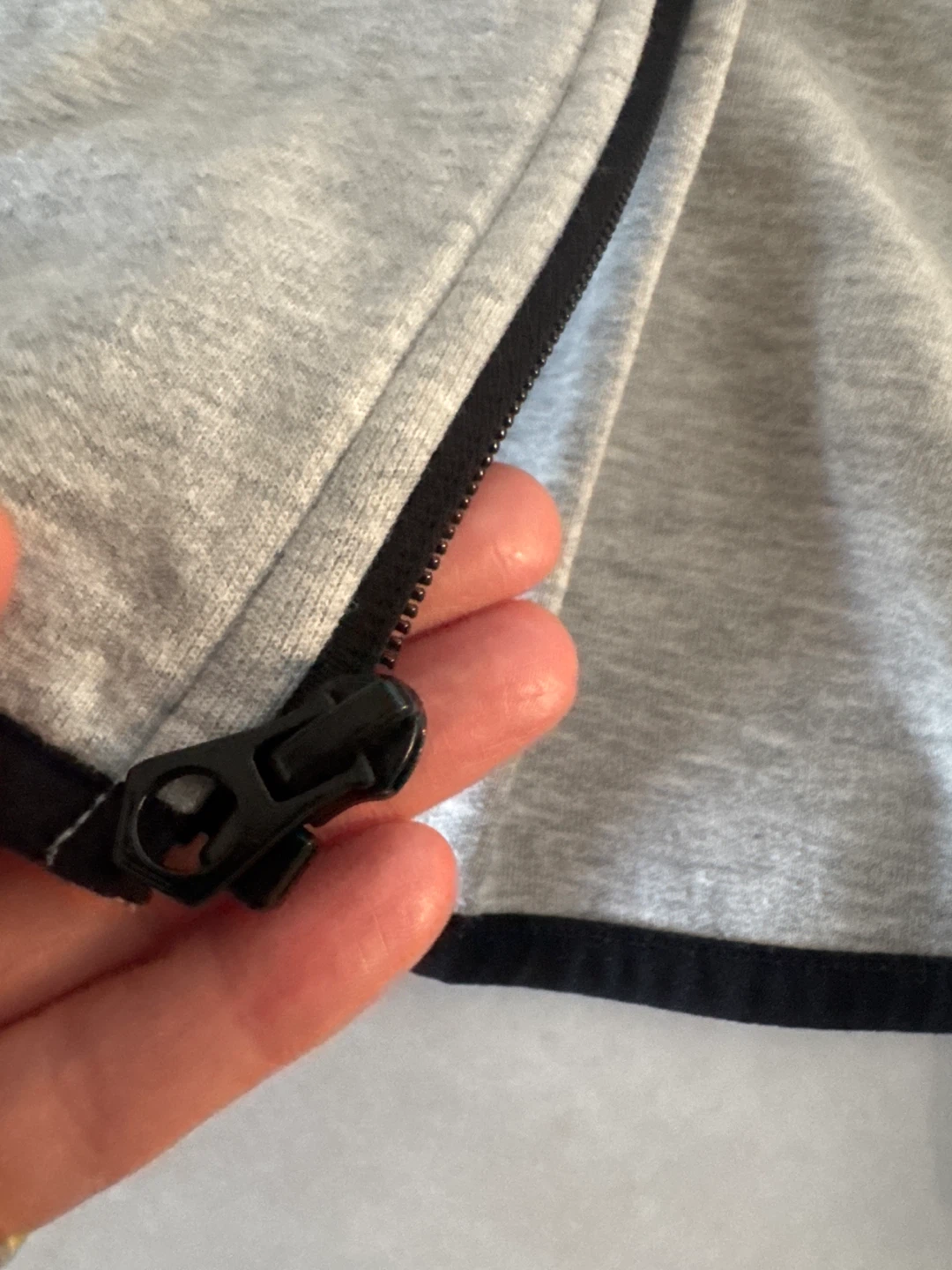 GapFit Grey Zip-Up Hoodie - Size Medium - photo 4