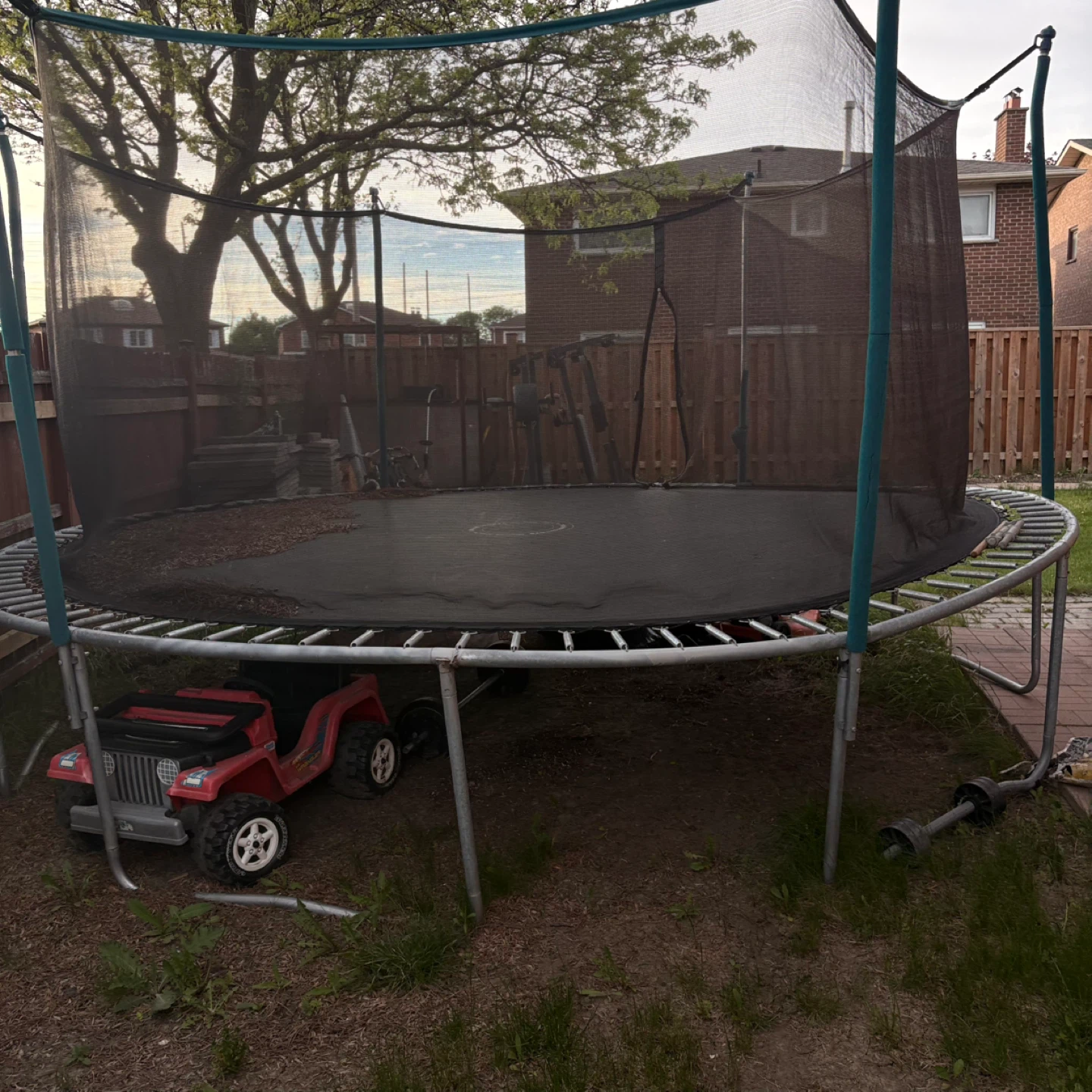 Round Trampoline with Safety Net - photo 4