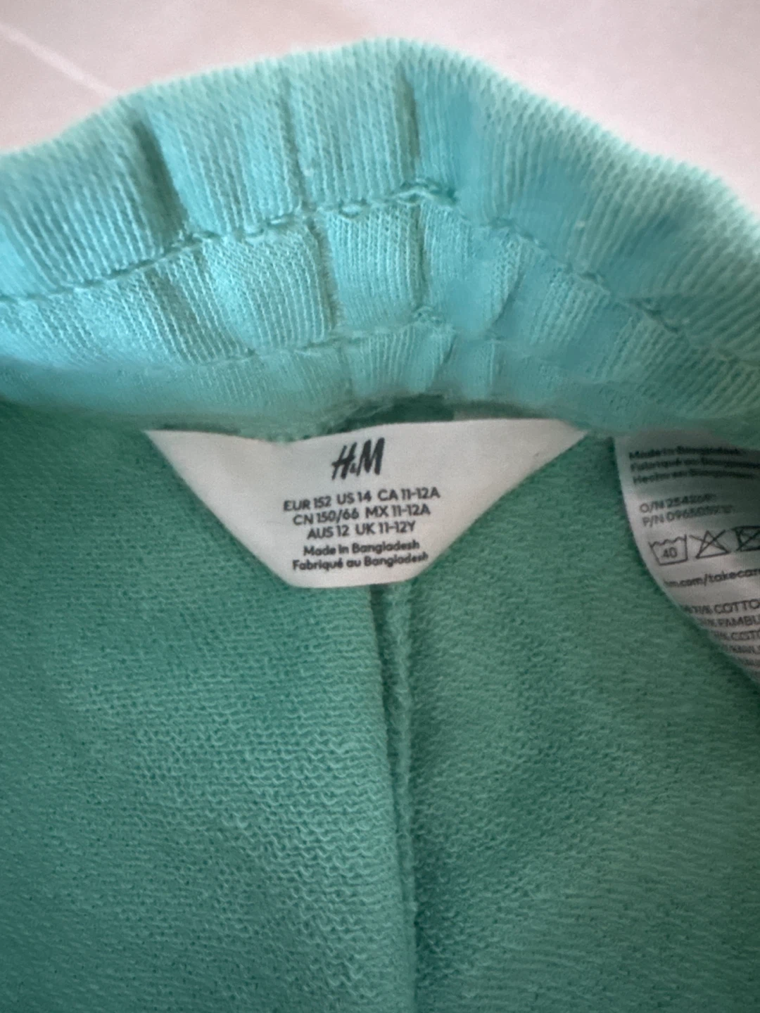 H&M Girls' Green Sweat Shorts - Size 11-12Y - photo 4