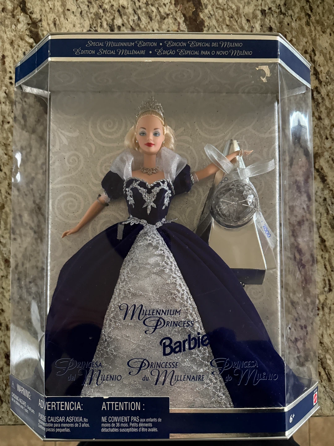 Collector Barbie Bundle – Mint Dolls (Boxes Damaged) - photo 2