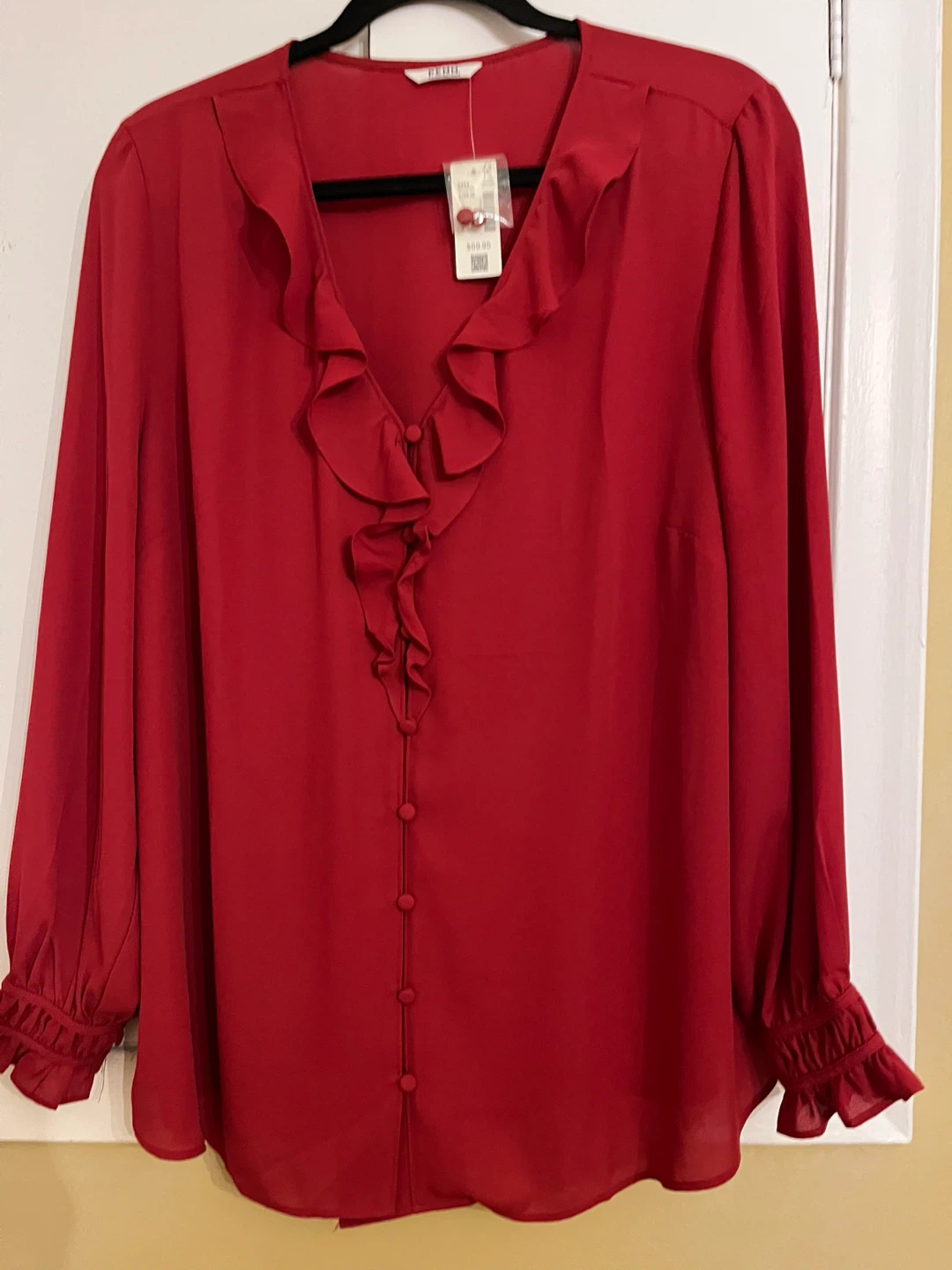 Penn. Penningtons Red Ruffle Blouse - Size Medium