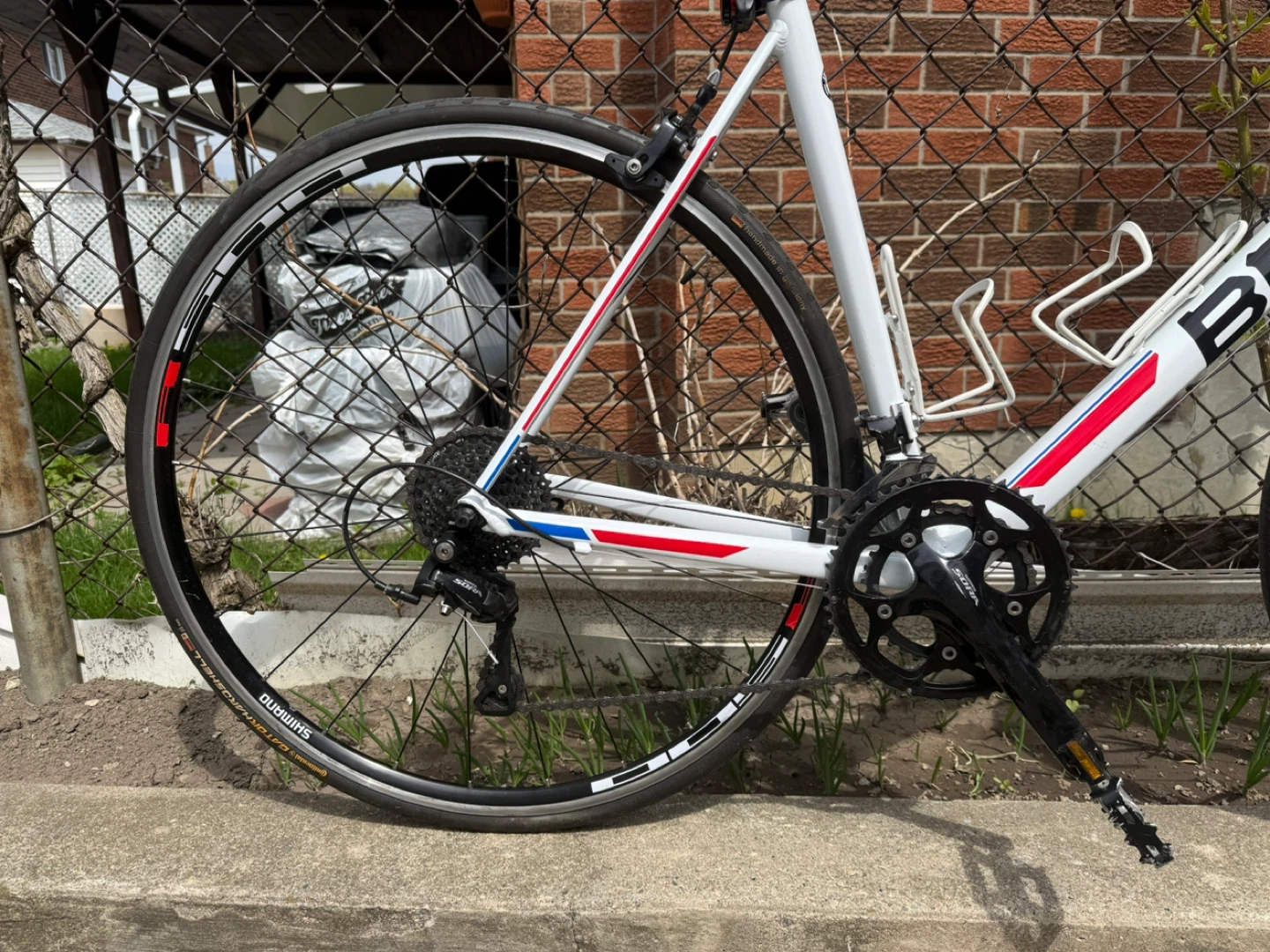 BMC Teammachine ALR01 road bike - photo 2