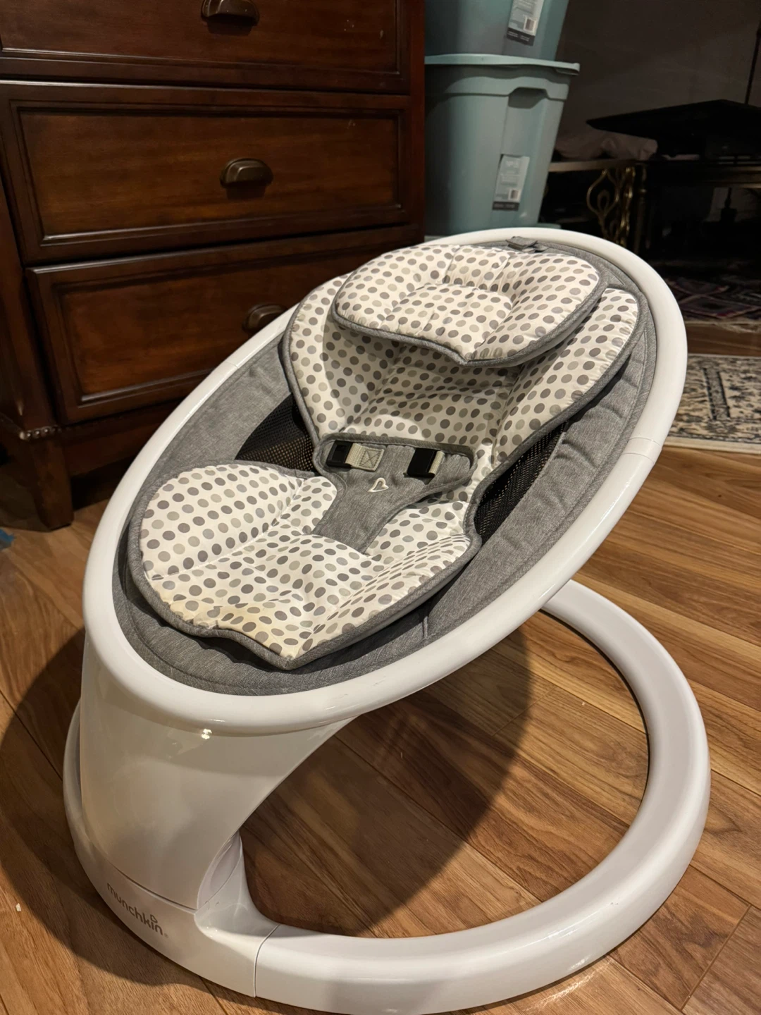 Munchkin baby Swing - photo 2