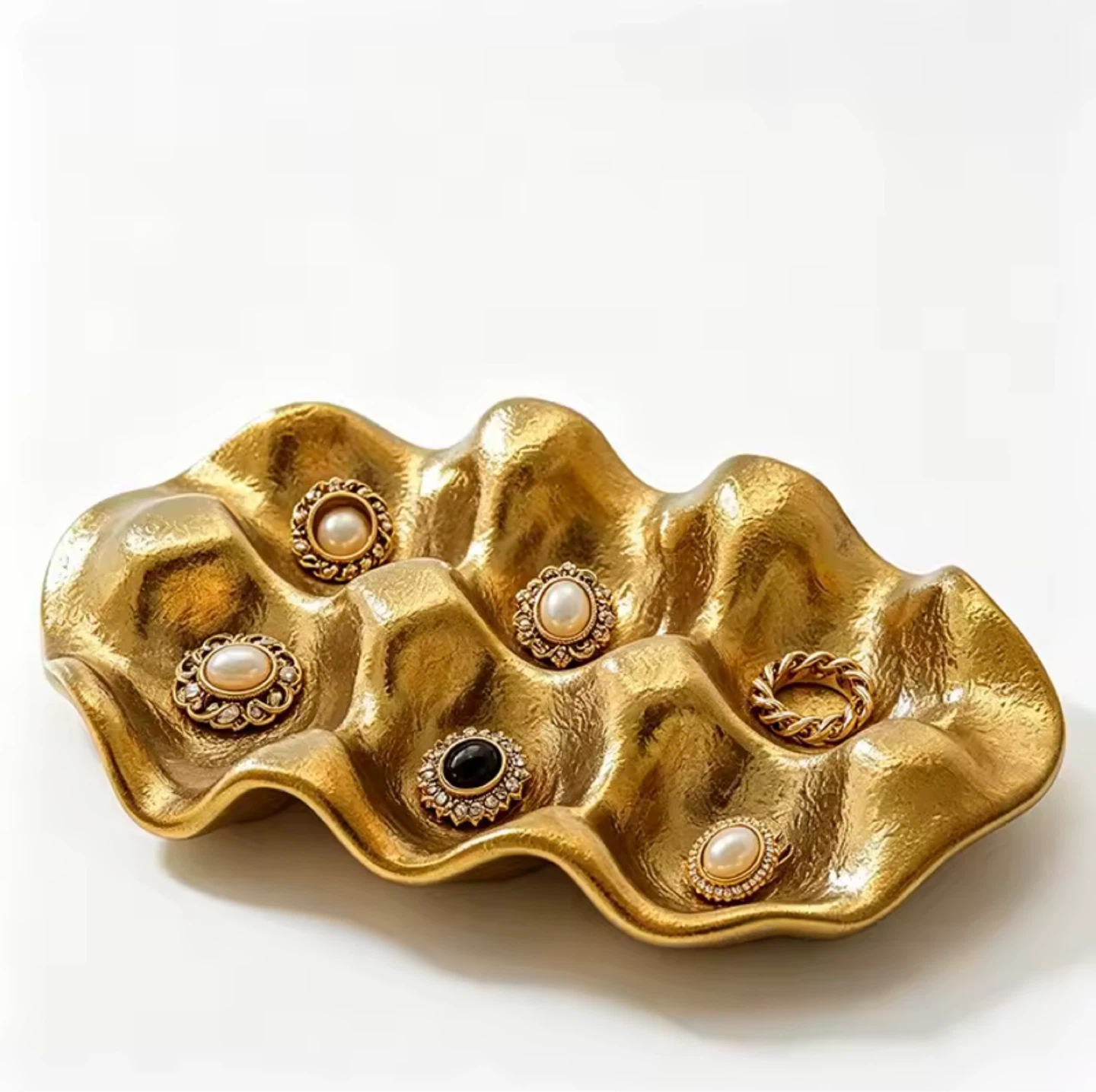 UO Gold coloured decorative trinket dish - photo 2