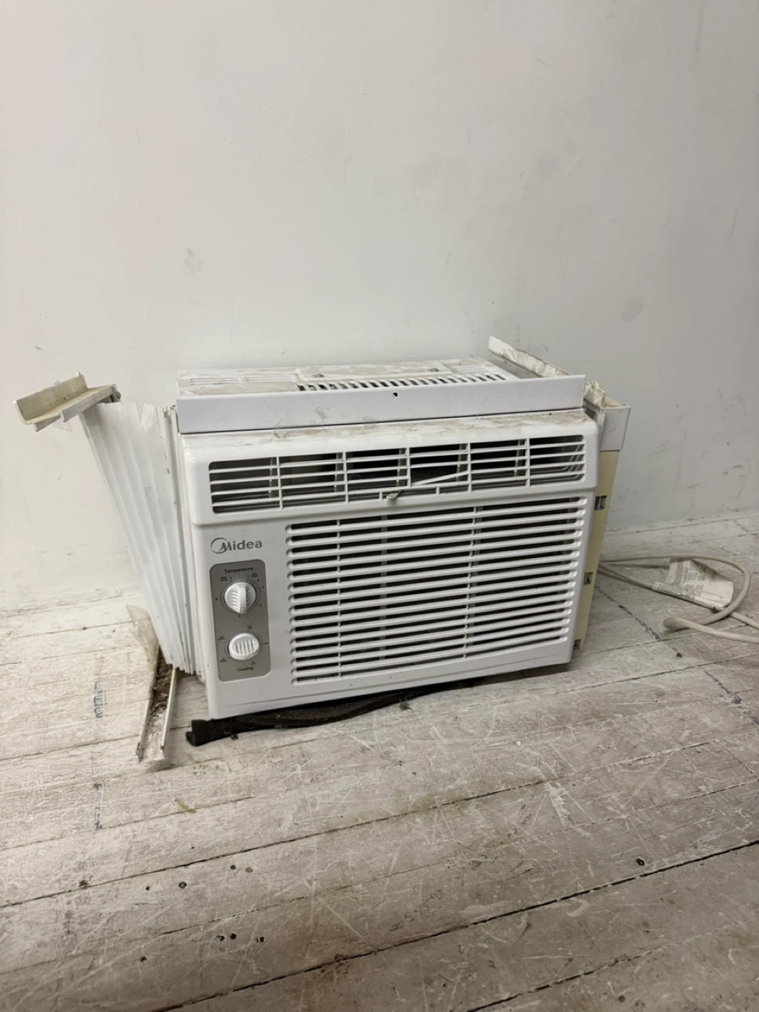 Midea Window Air Conditioner