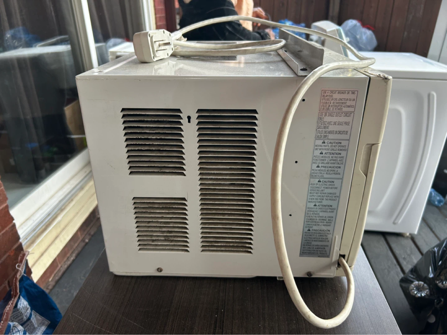 LG Window Air Conditioner - photo 4