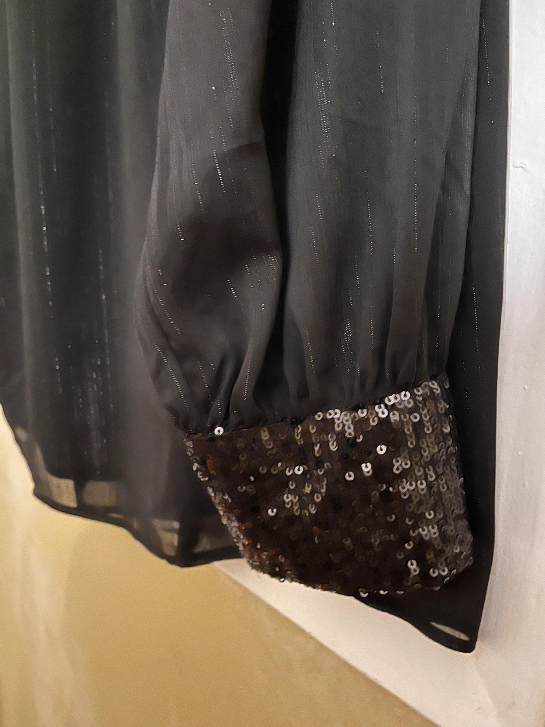PENN & INK Black Sequin Cuff Blouse Size 1X - photo 3