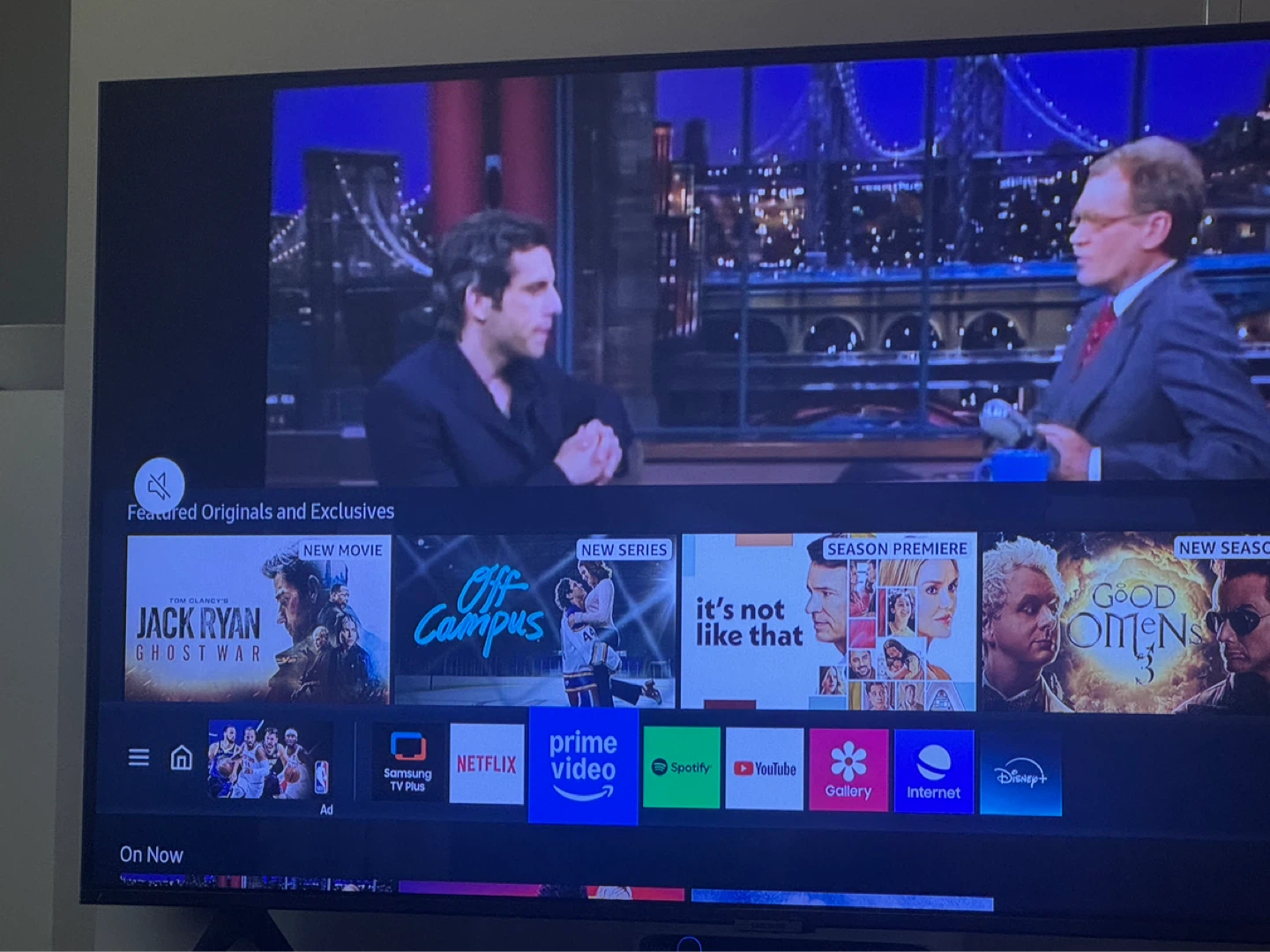Samsung 43-inch 4K UHD Smart LED TV - photo 2