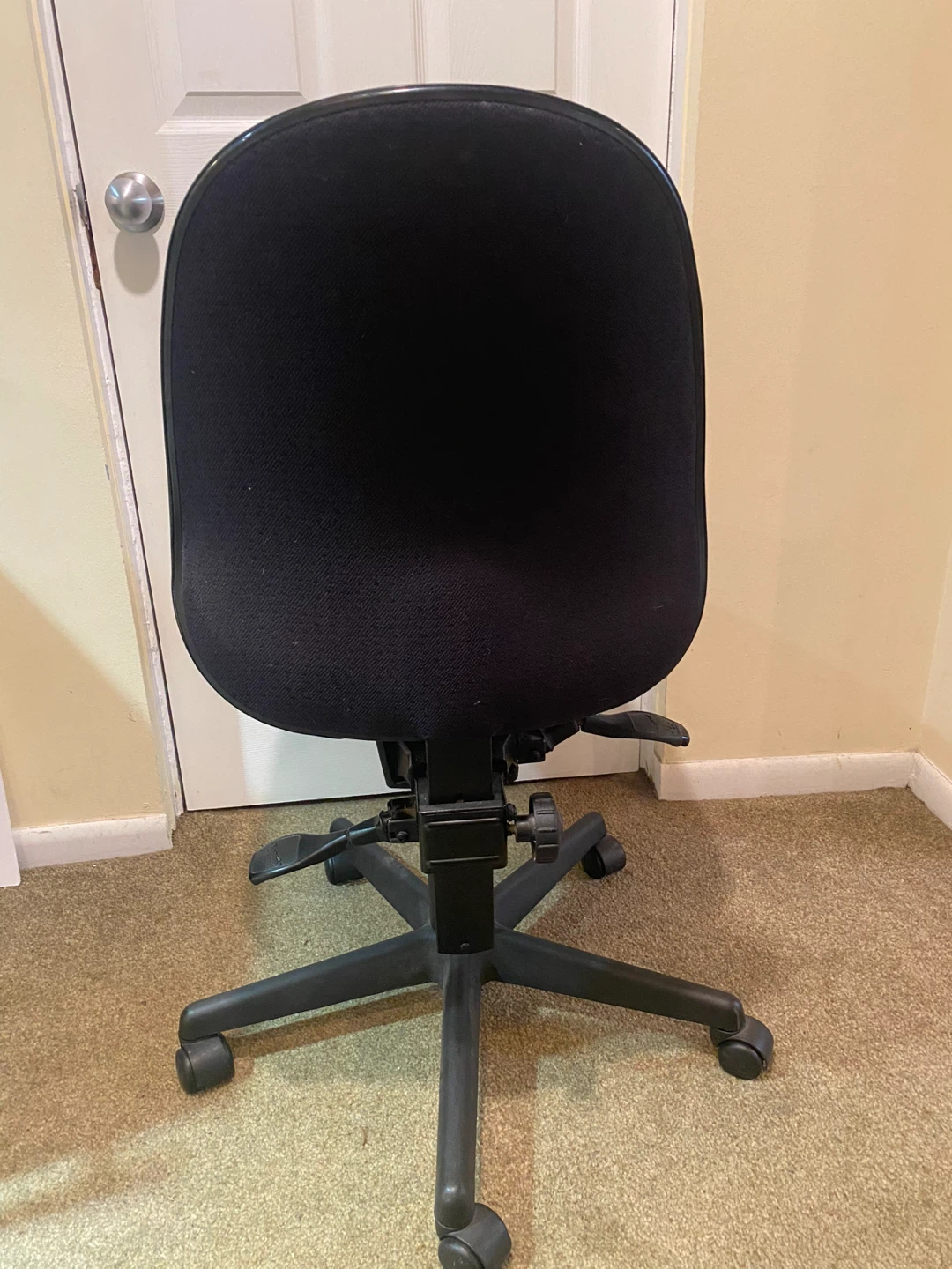 Black Office Chair - photo 2